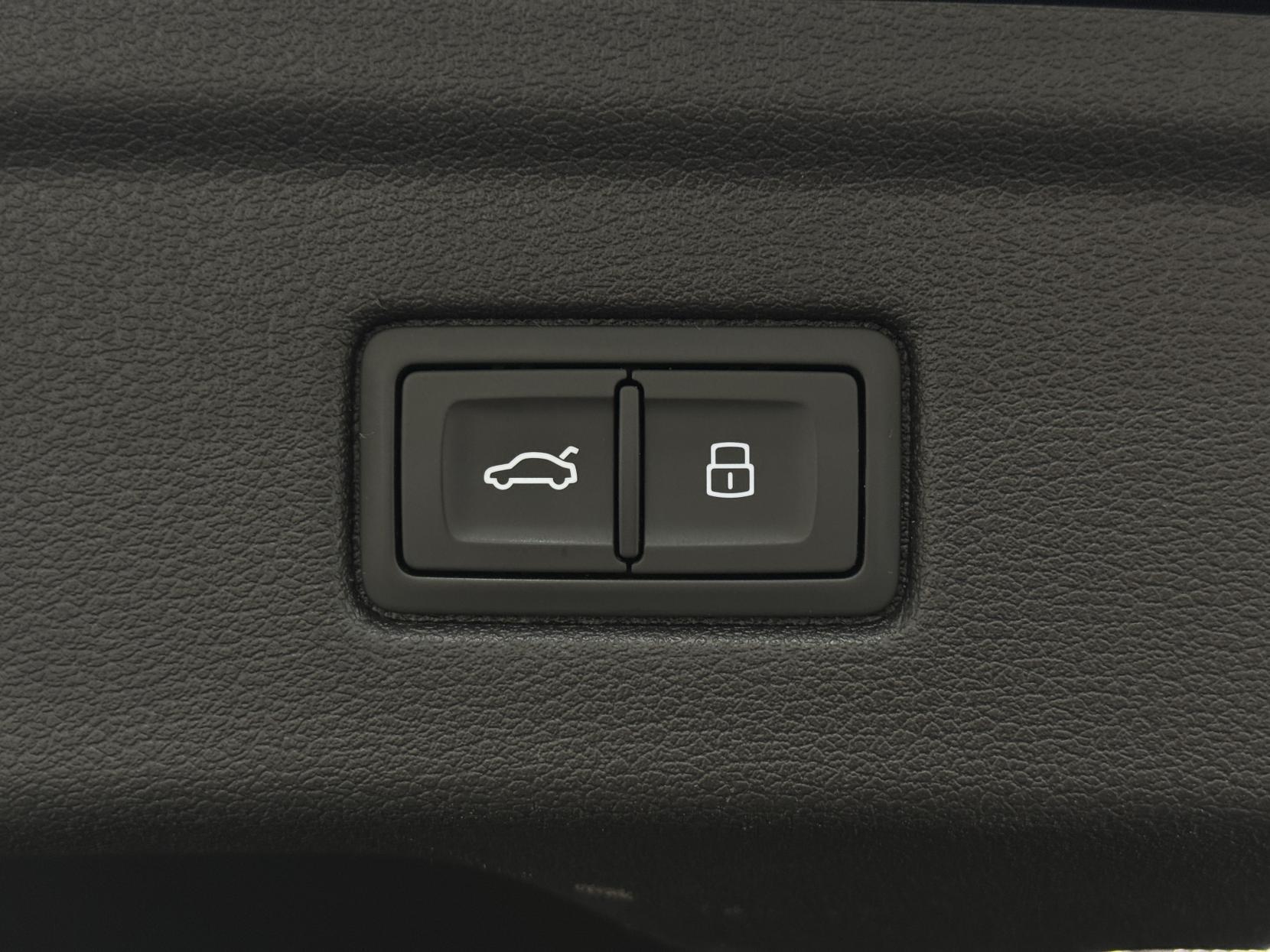 Audi S5 view 56