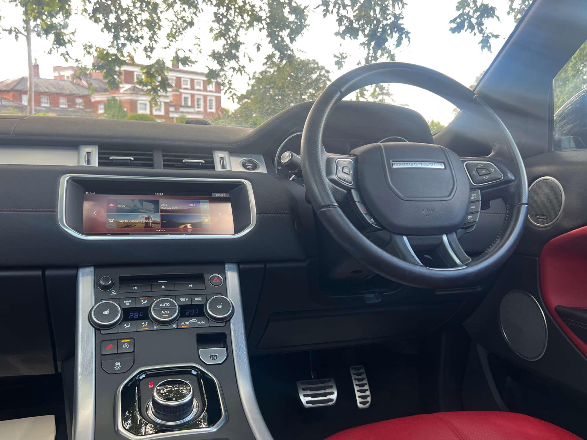 Land Rover Range Rover Evoque view 41