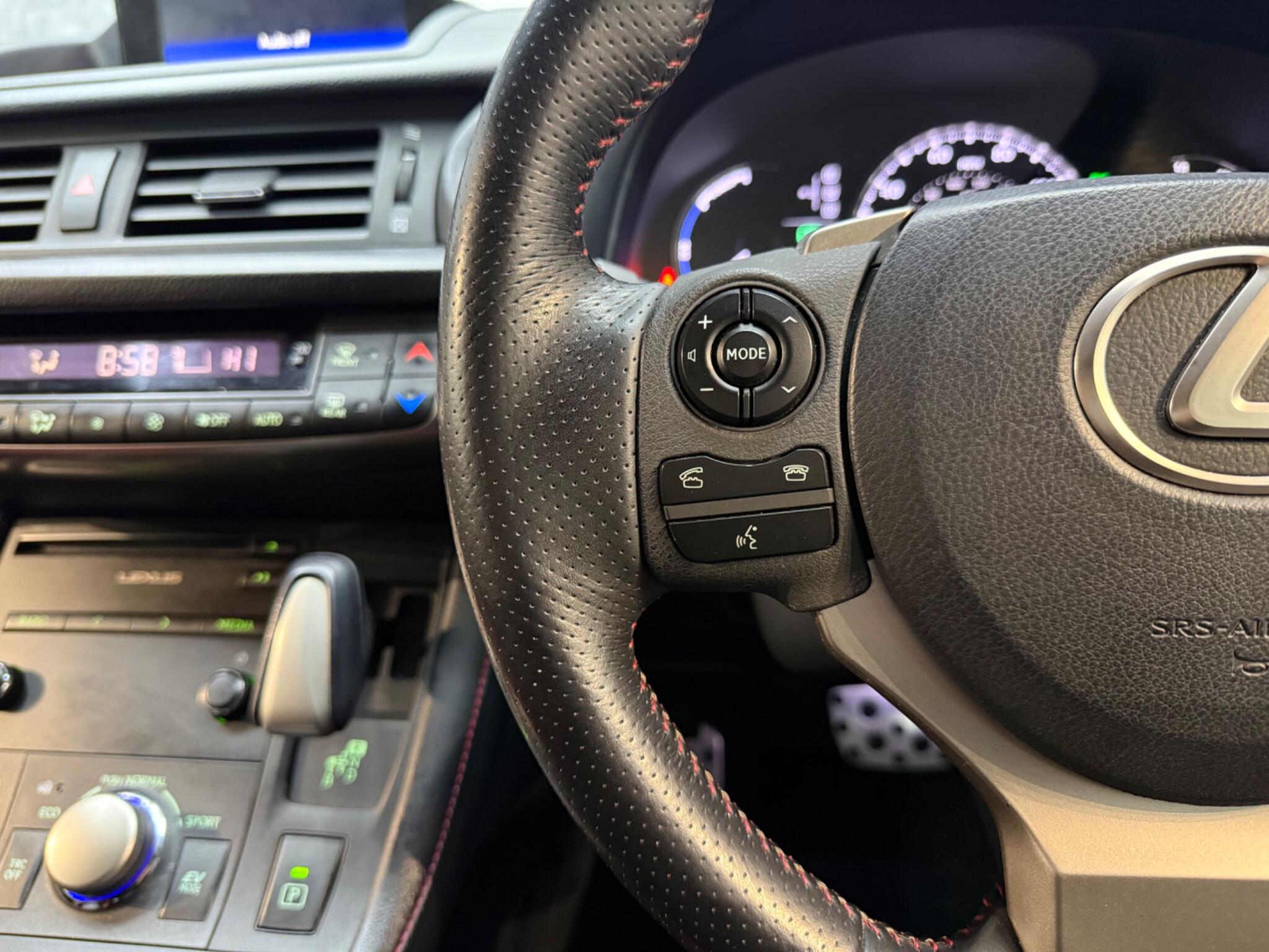 Lexus CT view 12