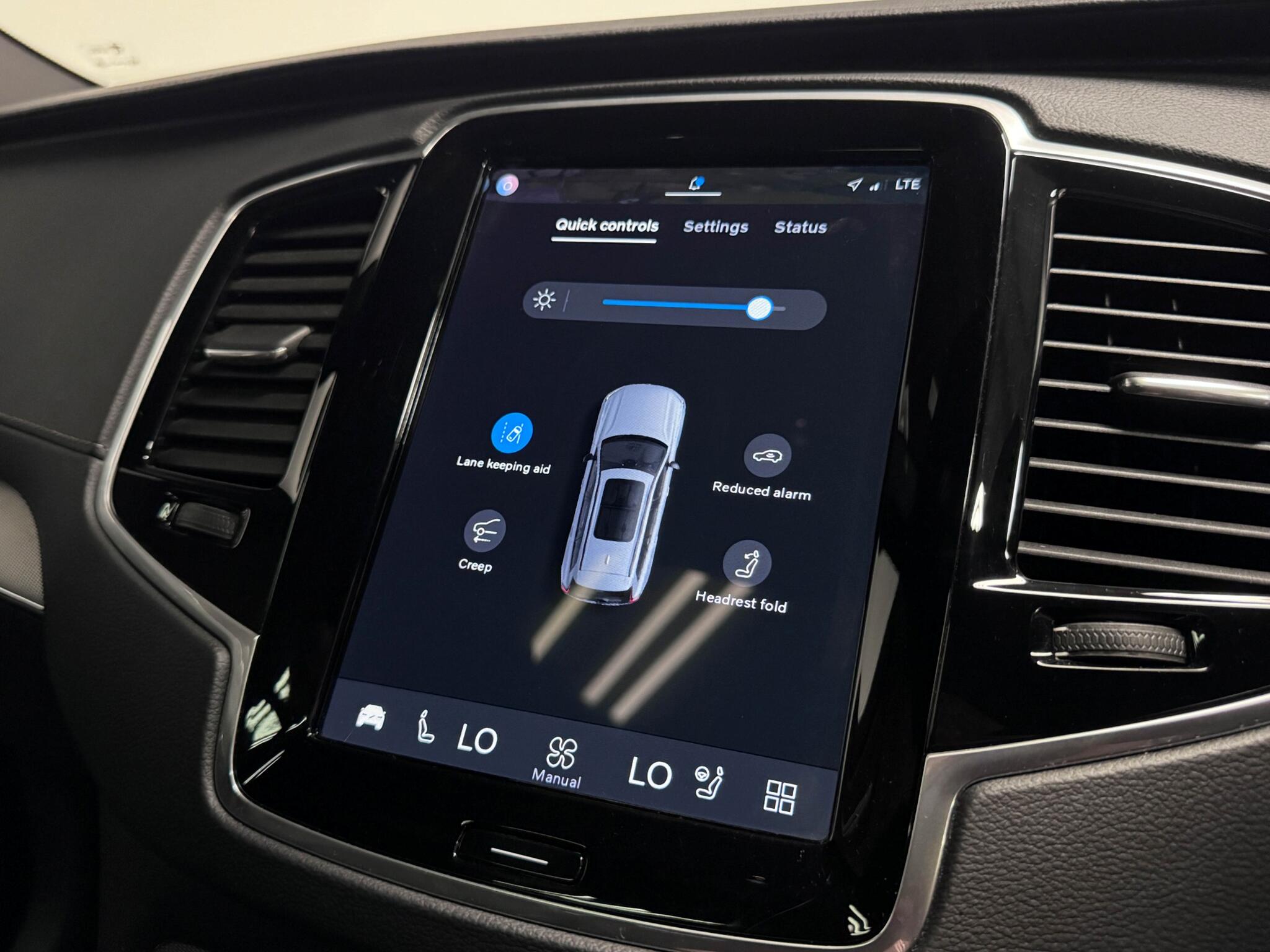 Volvo XC90 view 48