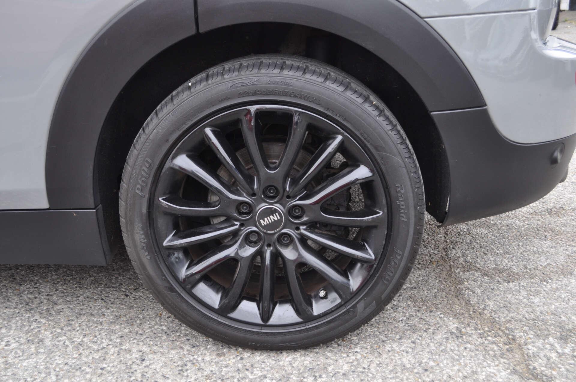 Mini Clubman view 34