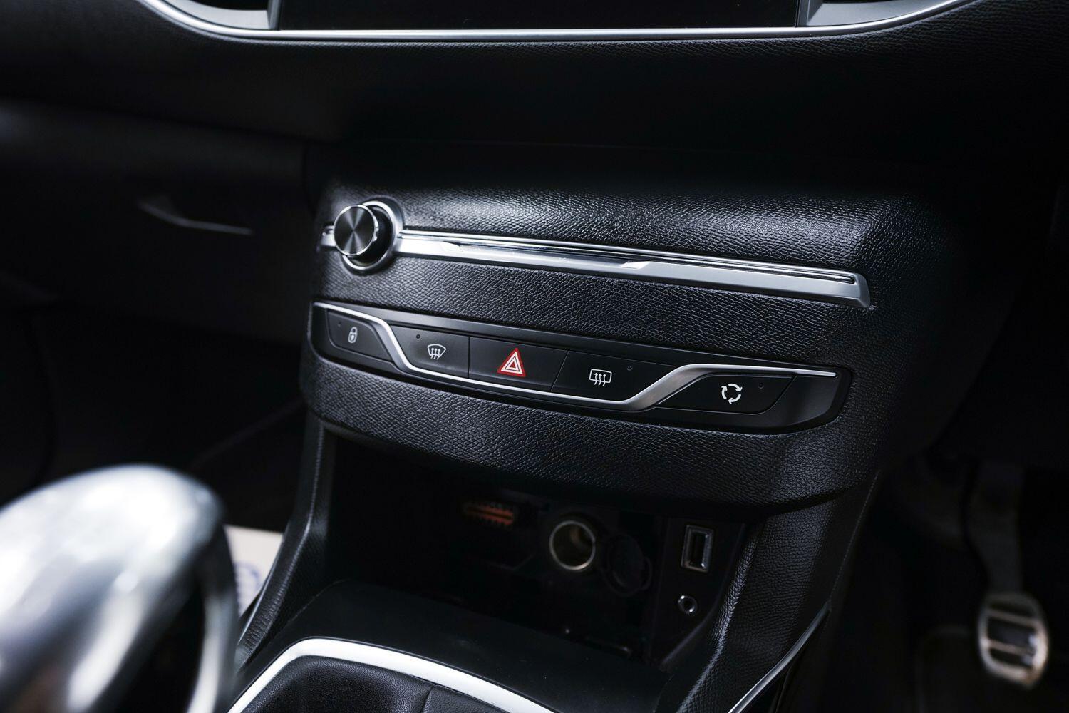 Peugeot 308 view 21