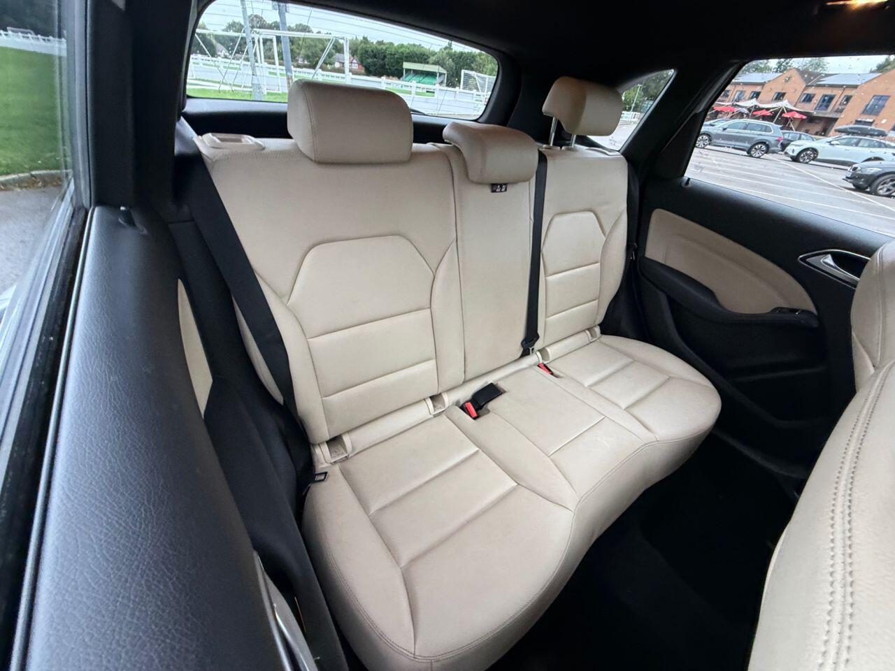 Mercedes-Benz B Class view 4