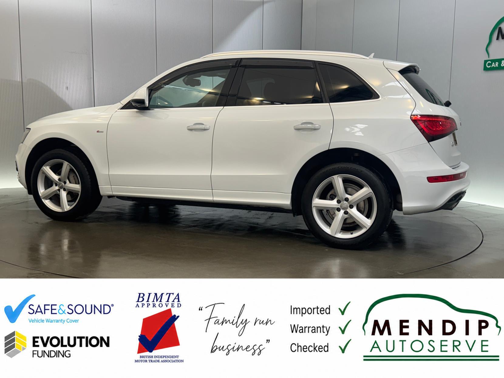 Audi Q5 view 10