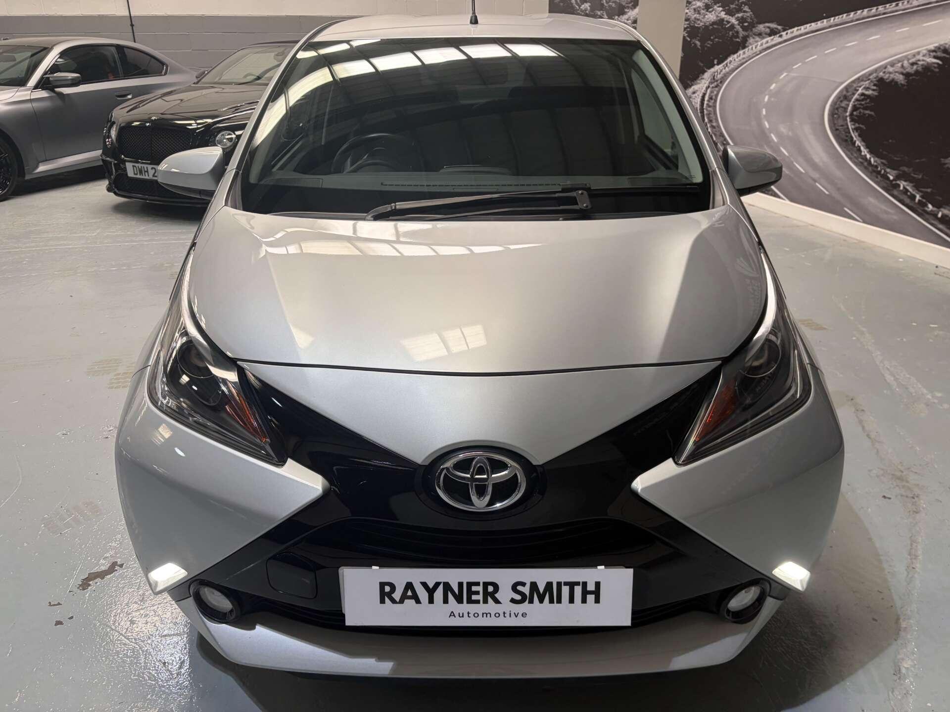 Toyota Aygo view 5