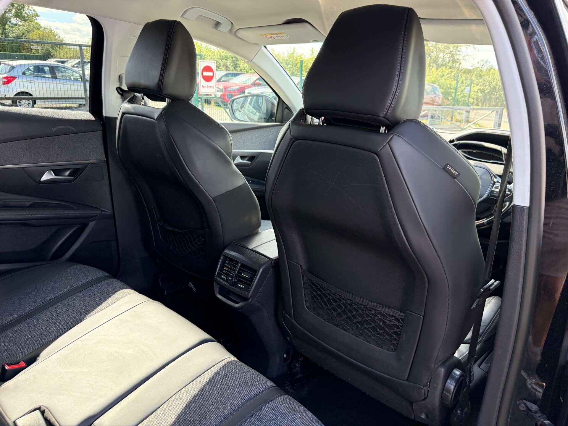 Peugeot 3008 view 29
