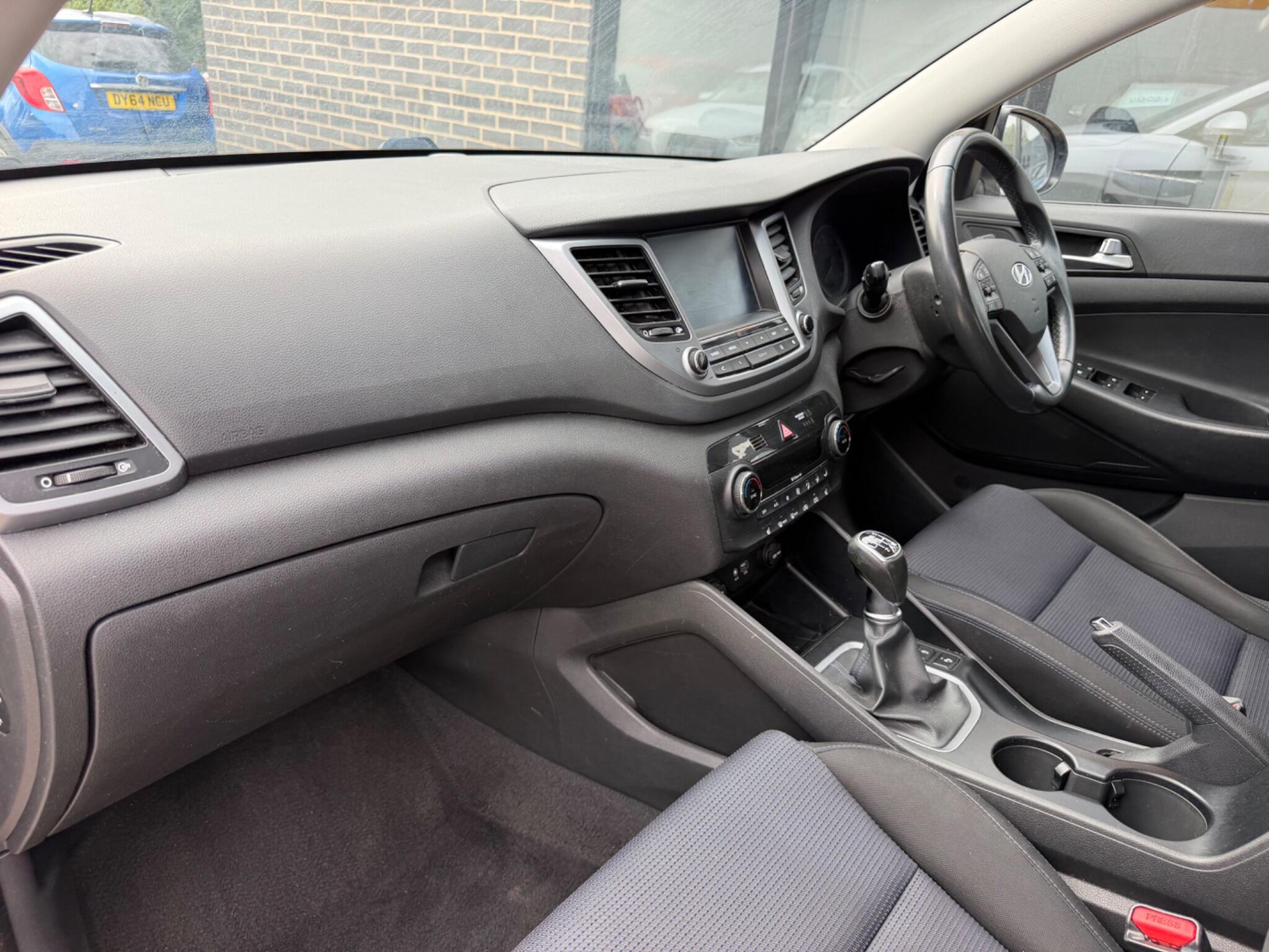 Hyundai Tucson view 15
