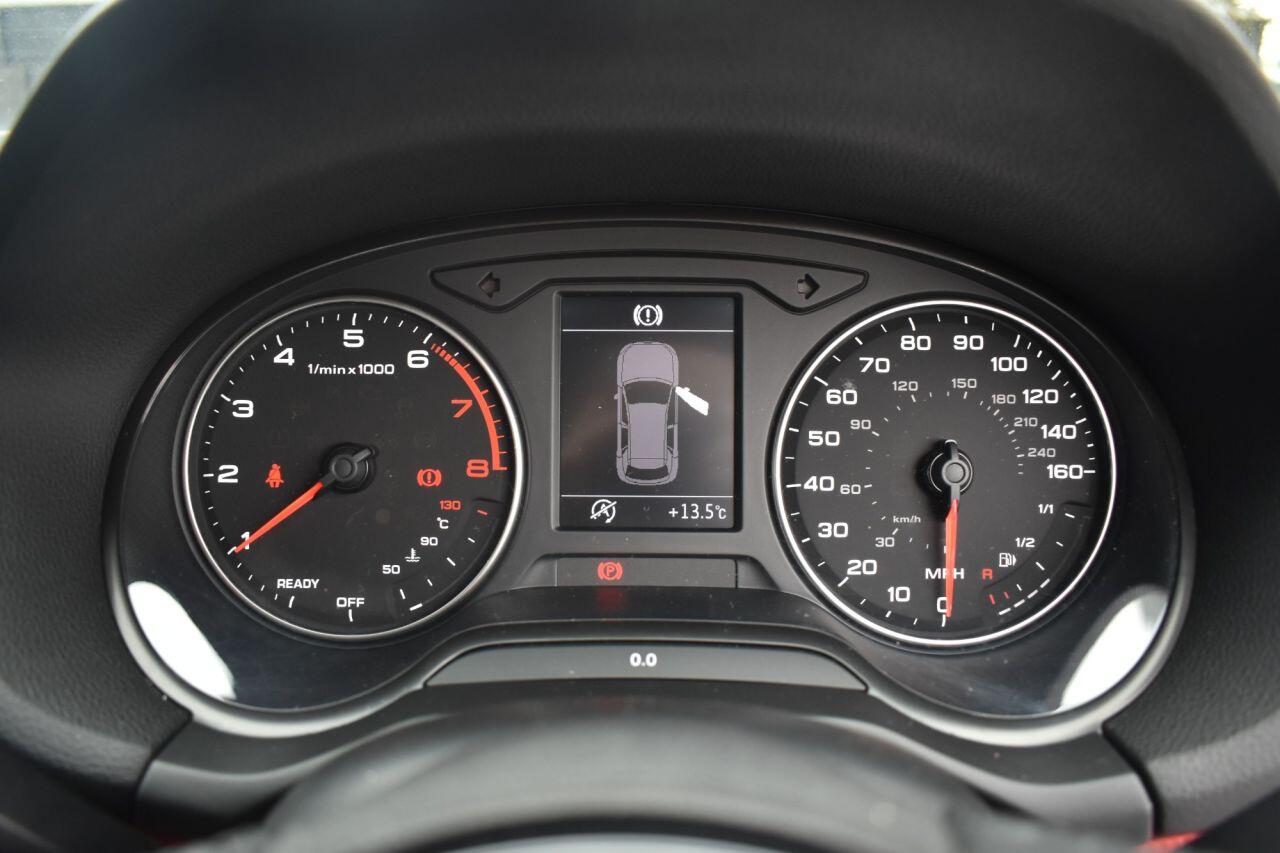 Audi Q2 view 17