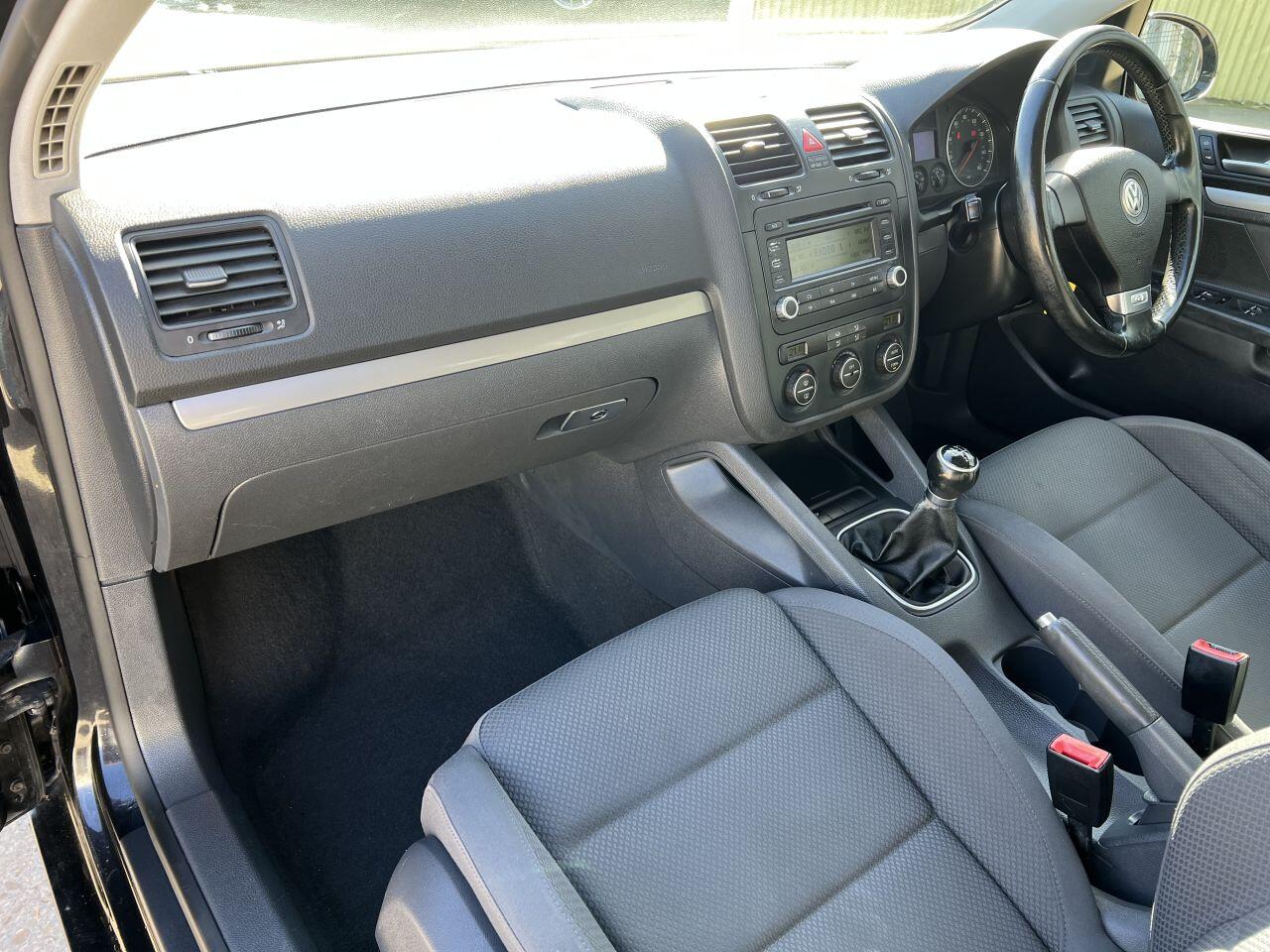 Volkswagen Golf view 22