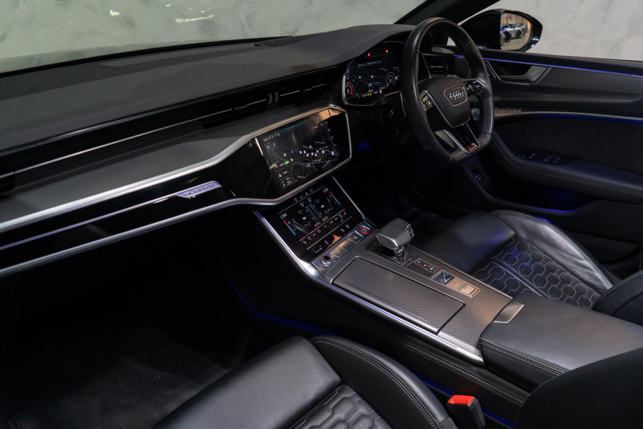 Audi RS7 view 9