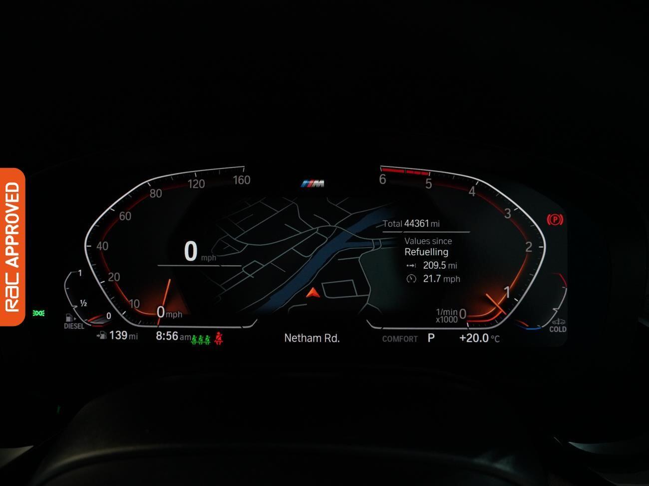 BMW 5 Series view 11