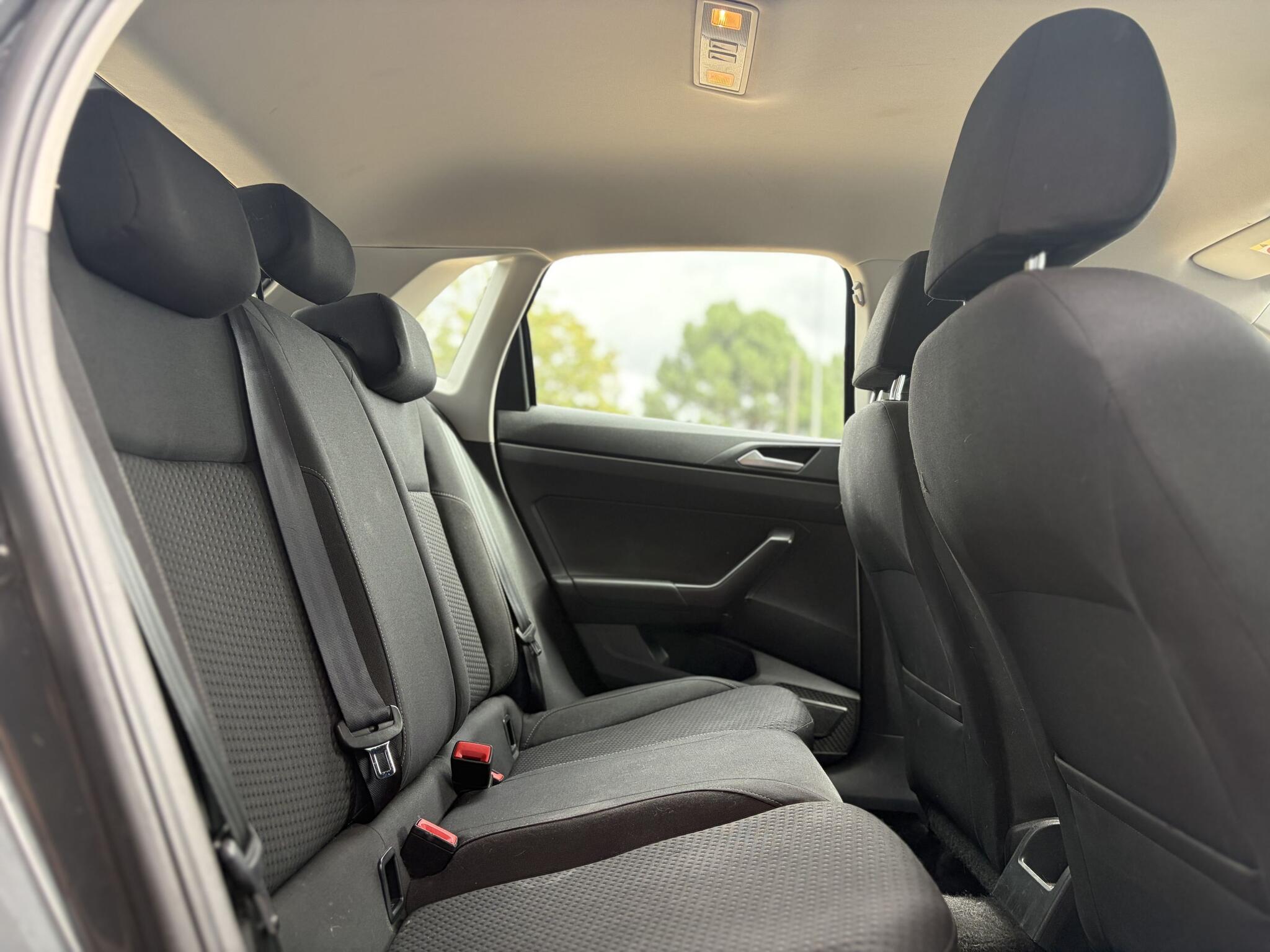 Volkswagen Polo view 19