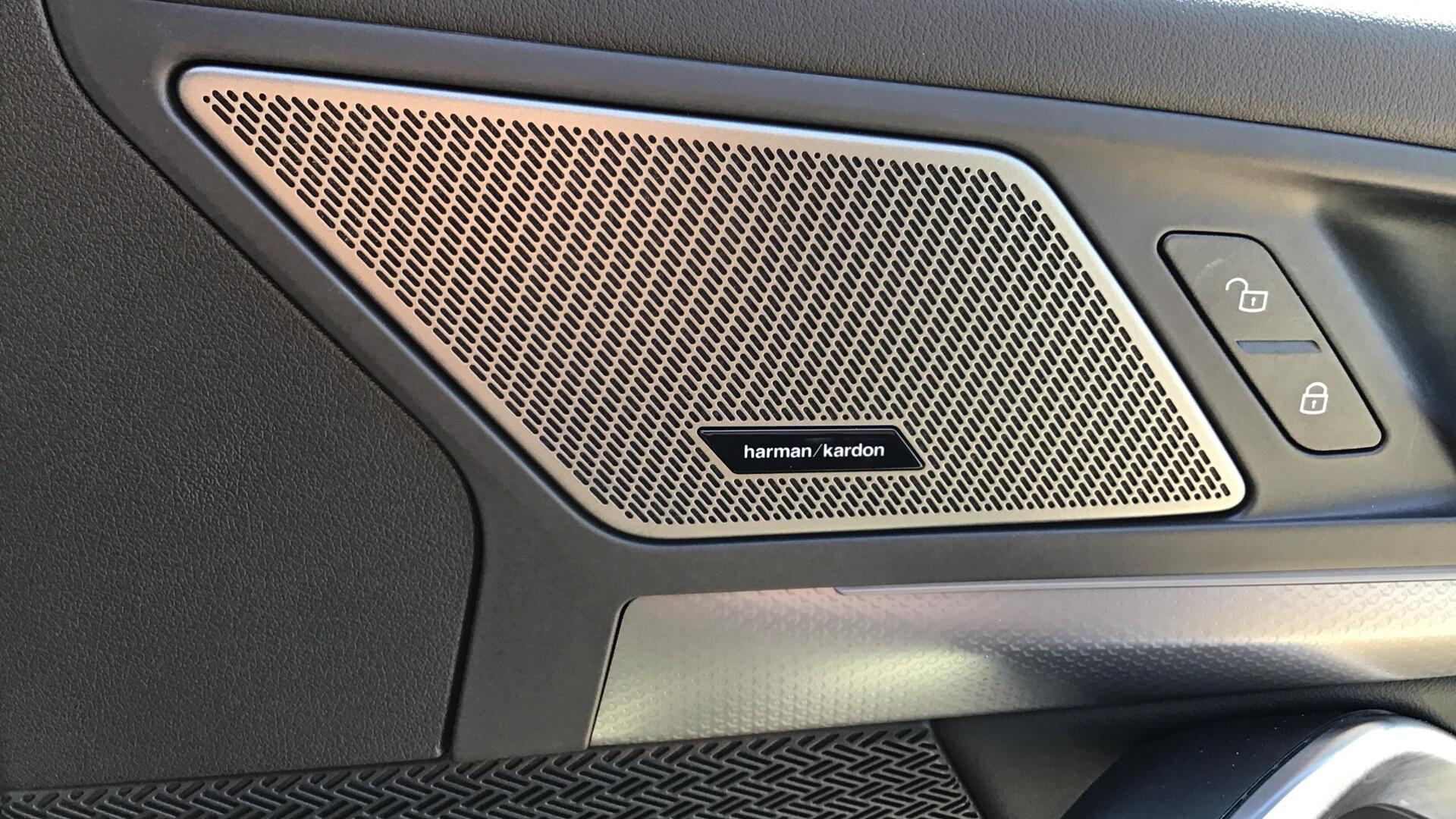 BMW iX1 view 29