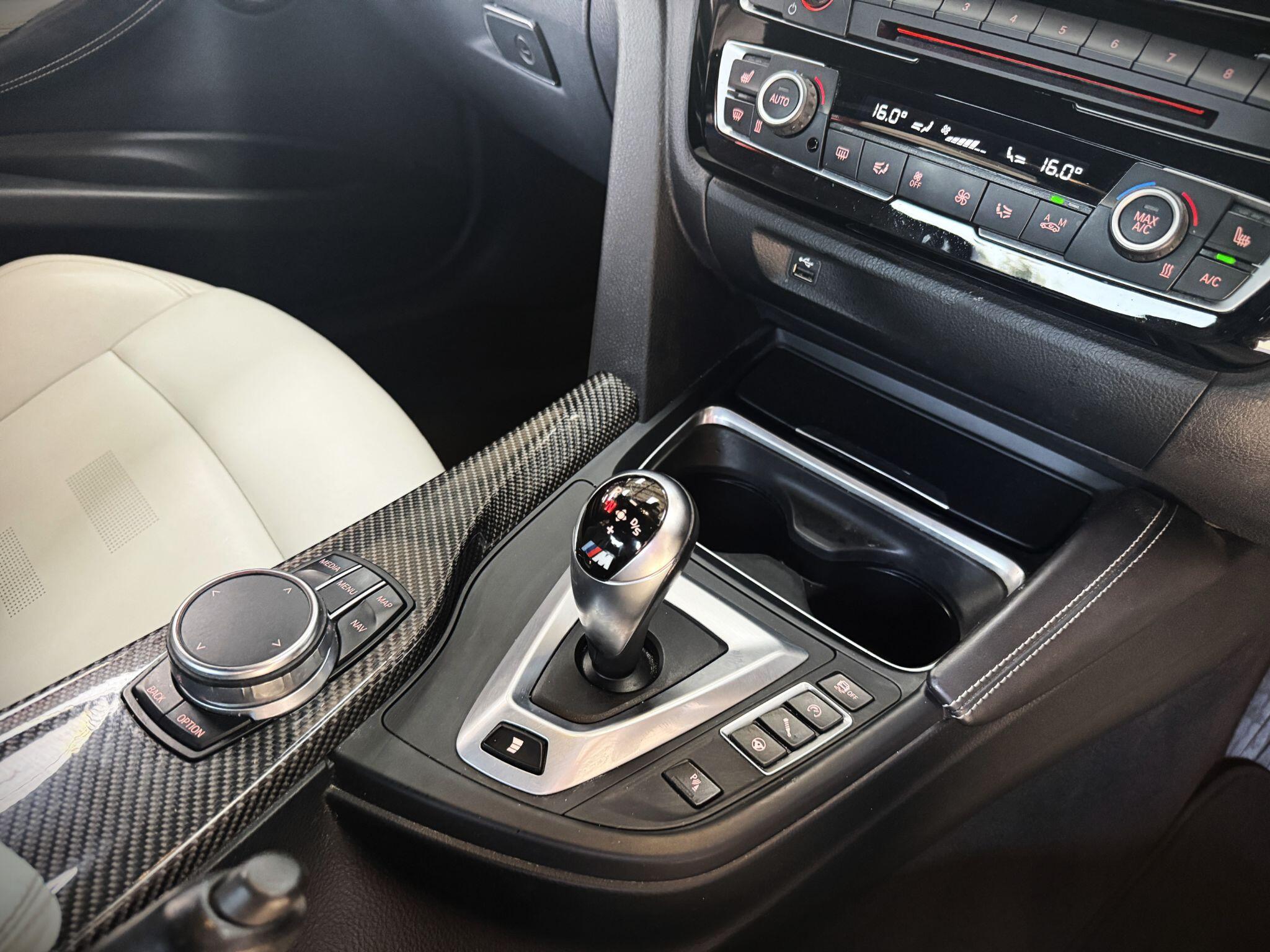 BMW M3 view 8