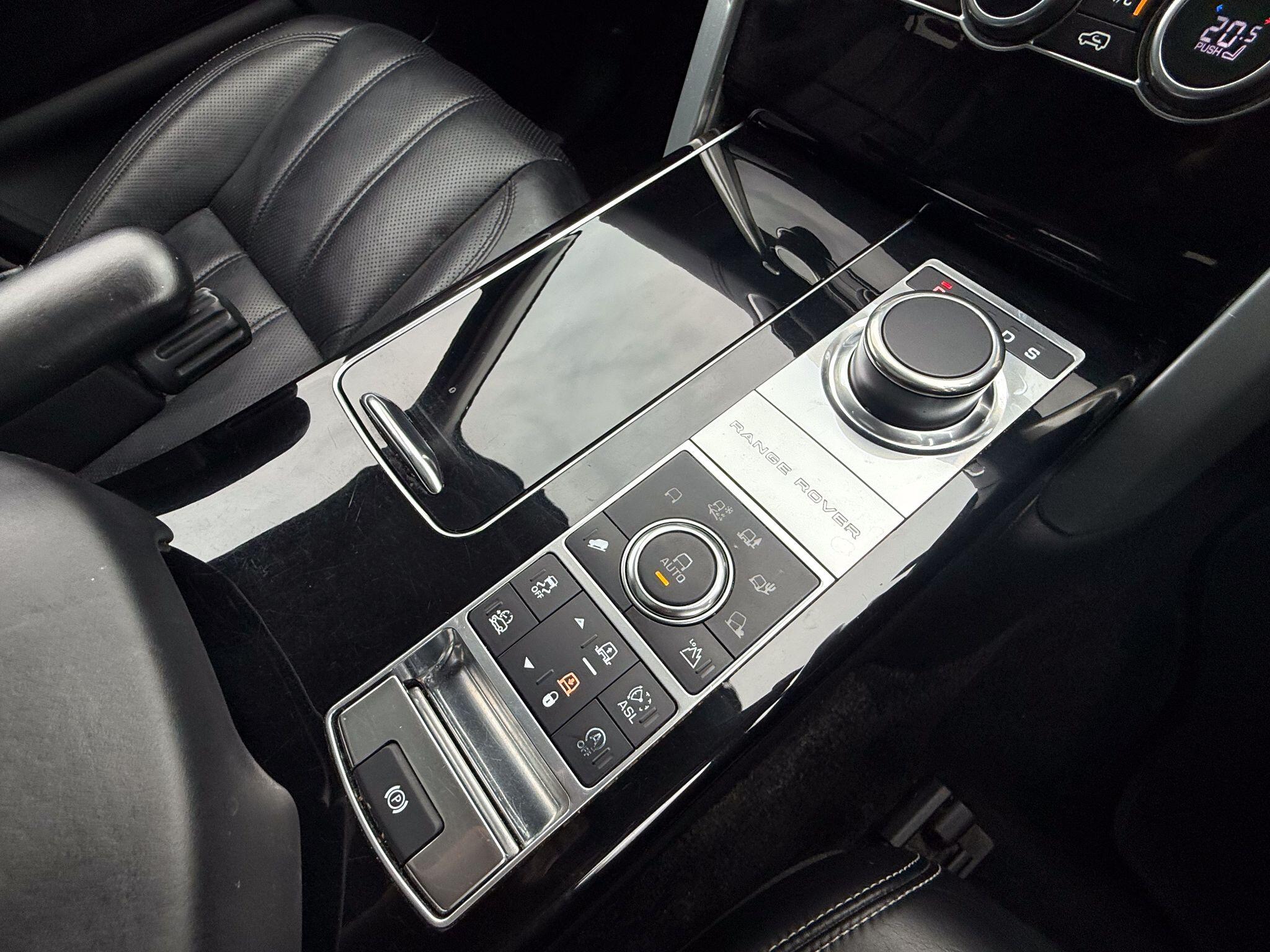 Land Rover Range Rover view 28