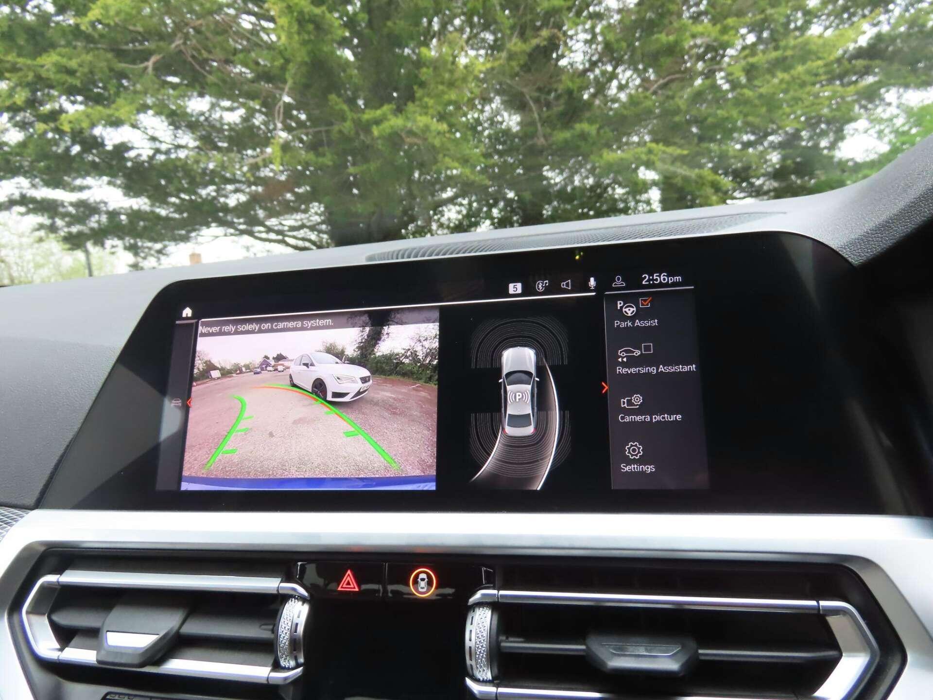 BMW 3 Series view 12