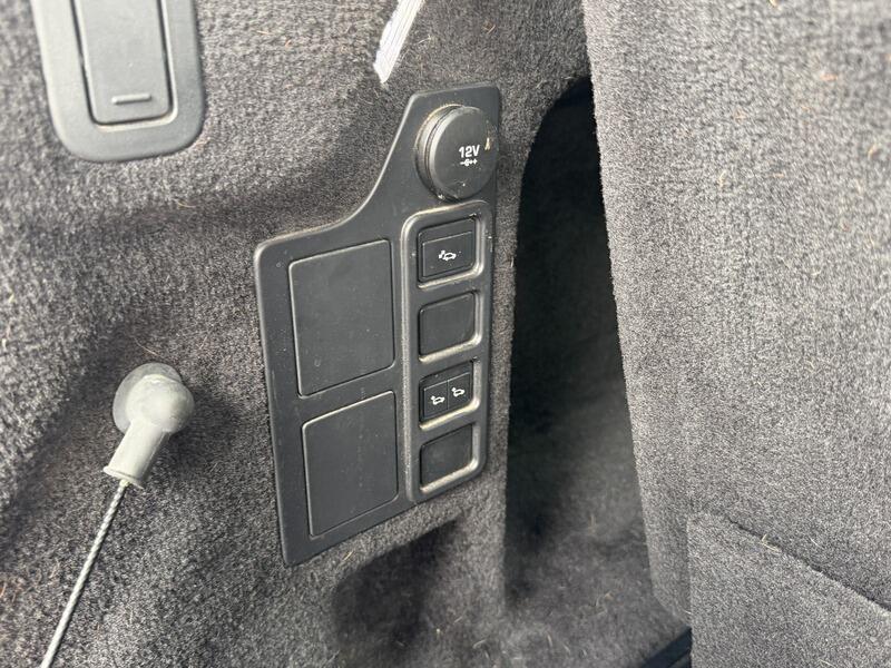Land Rover Discovery 3 view 67