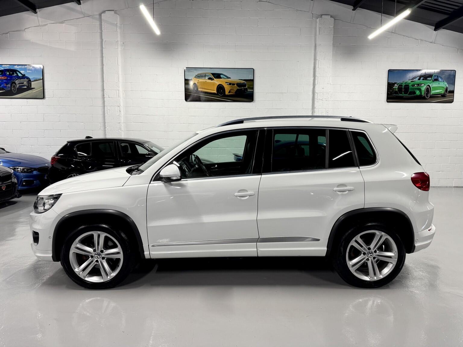 Volkswagen Tiguan view 11