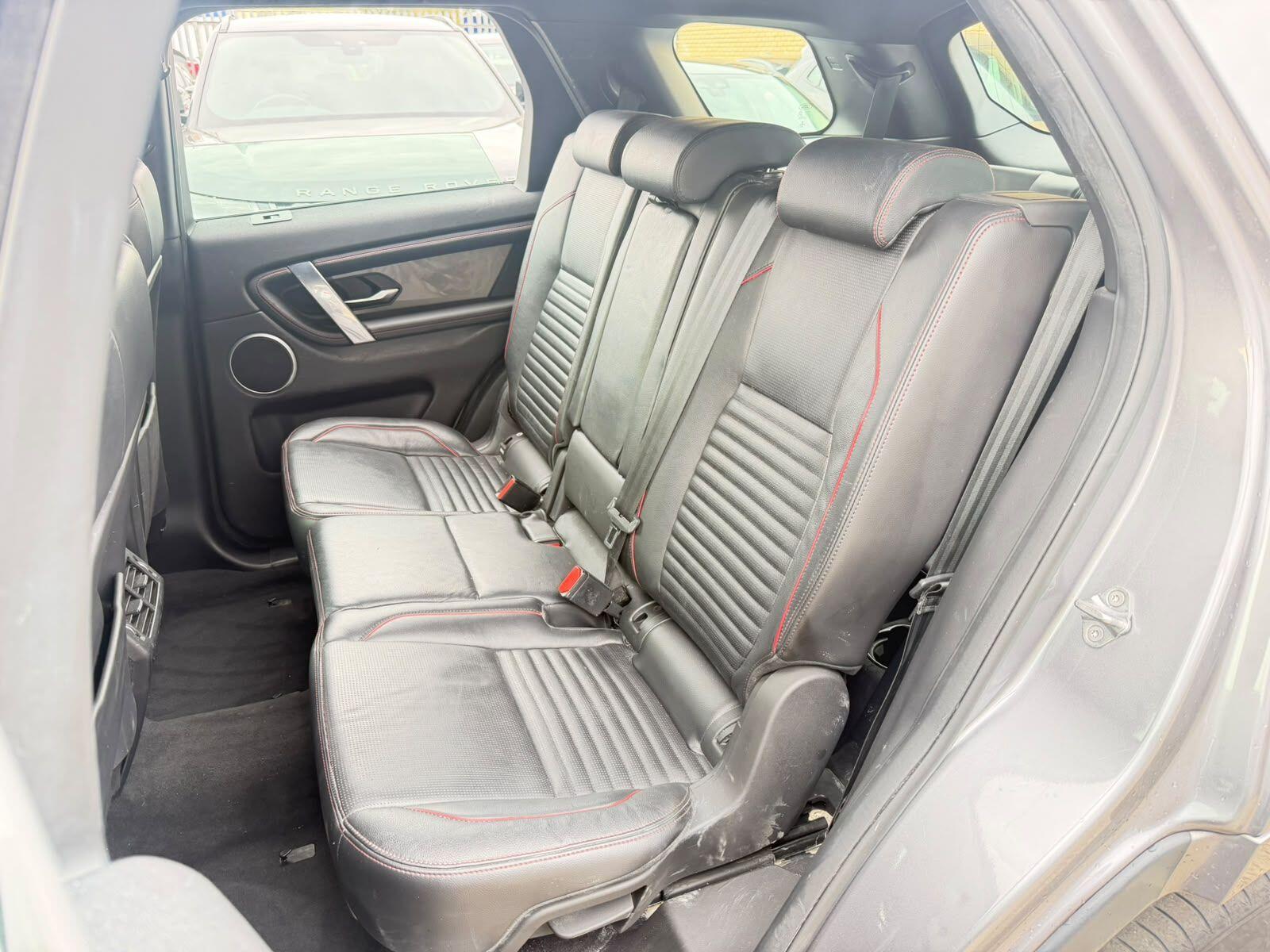 Land Rover Discovery Sport view 16