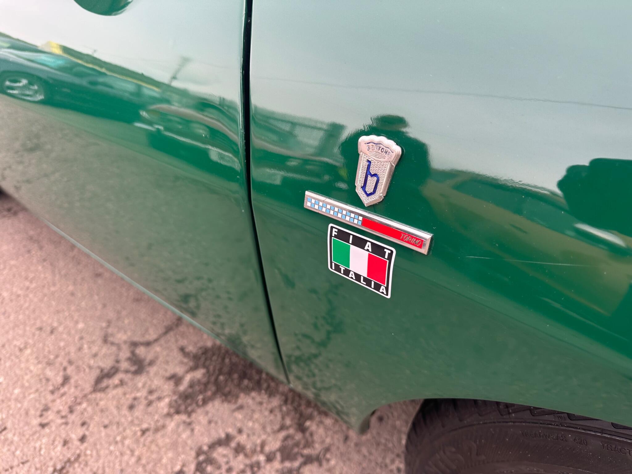 Fiat 850 view 34