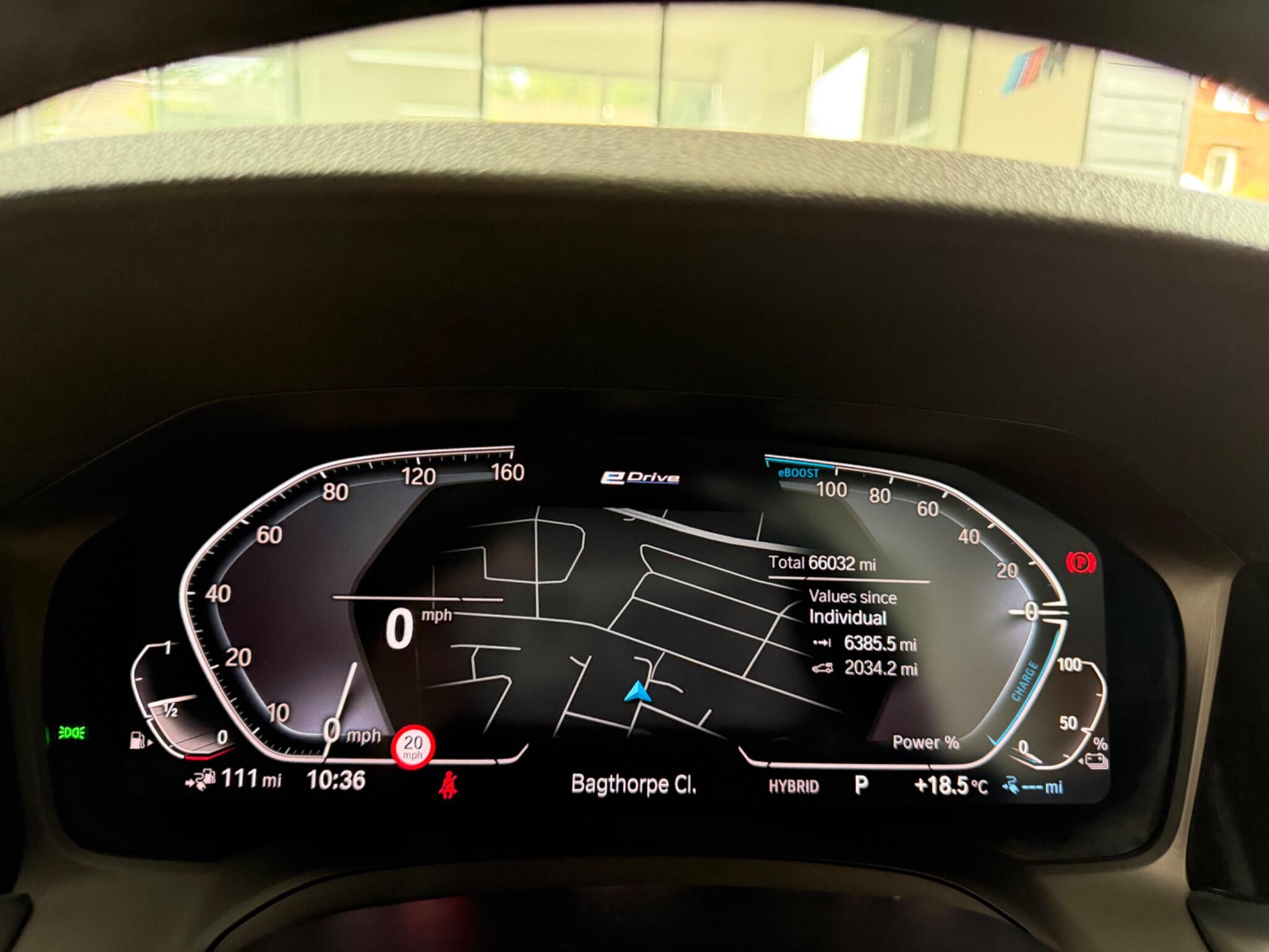 BMW 3 Series view 25