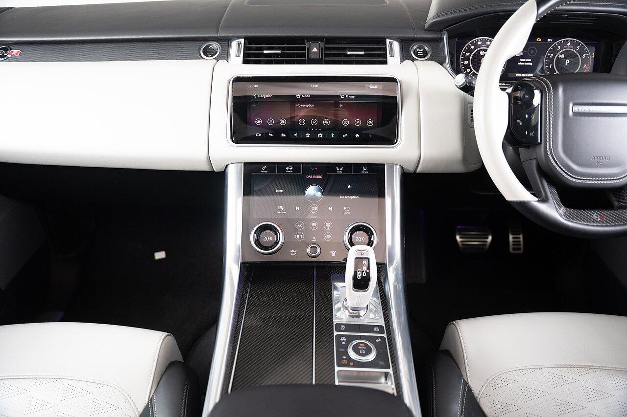 Land Rover Range Rover Sport view 33