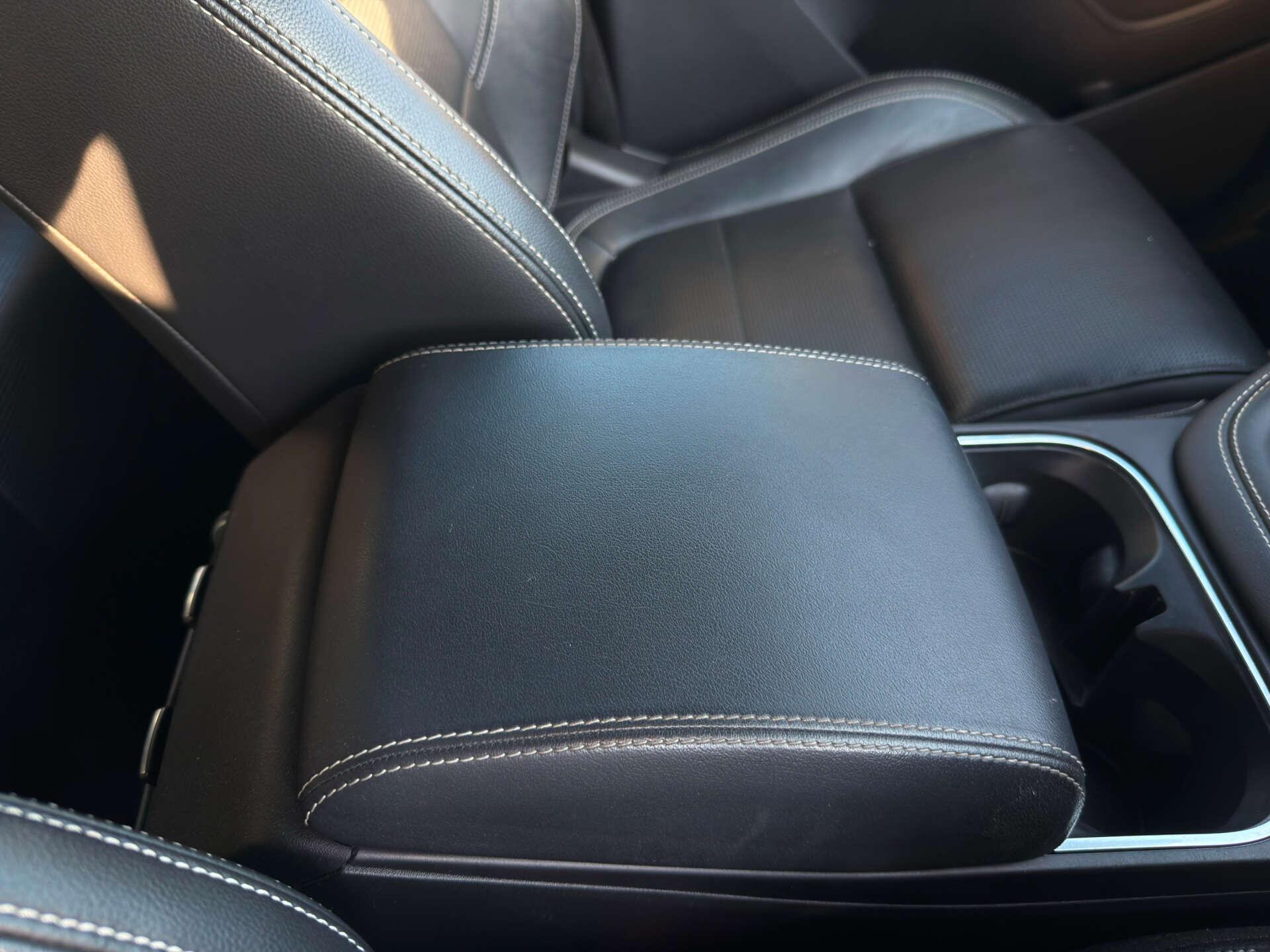 Jaguar E-Pace view 62
