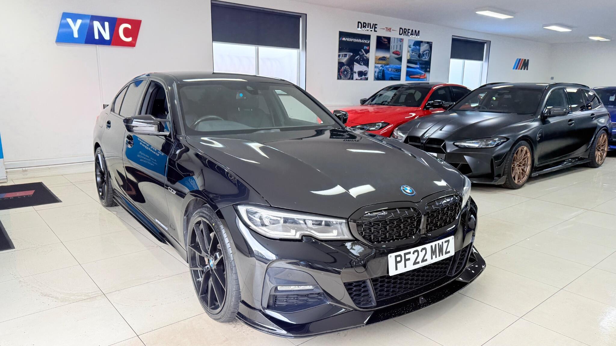 BMW 3 Series view 44