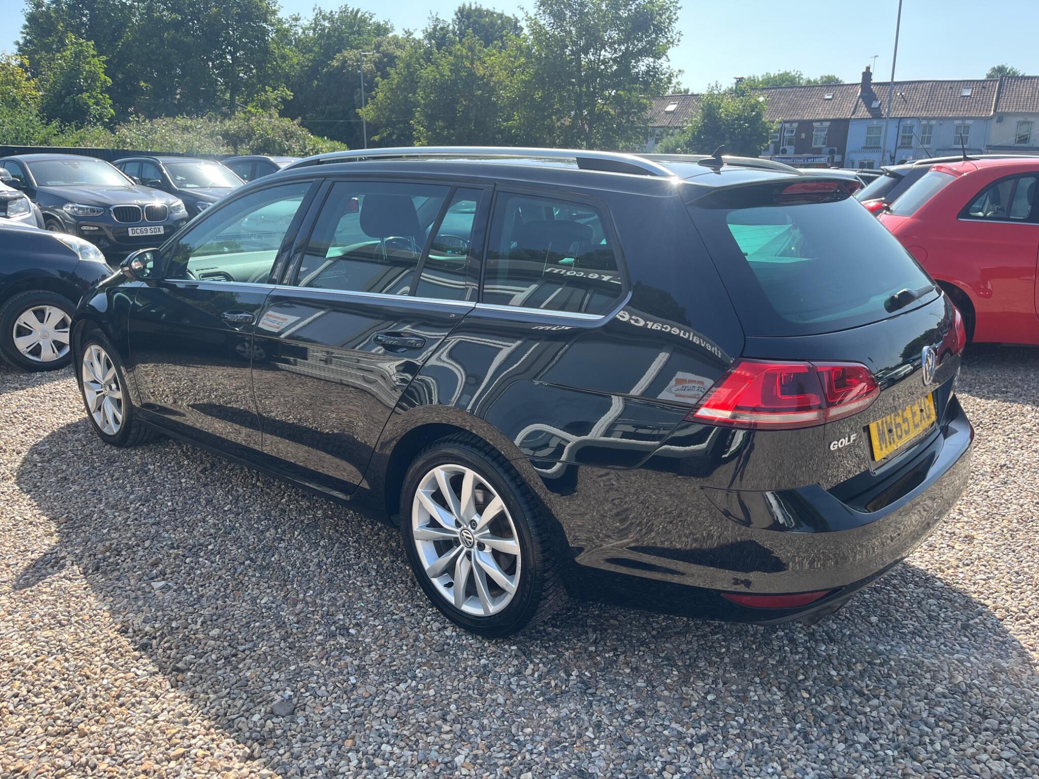 Volkswagen Golf view 7