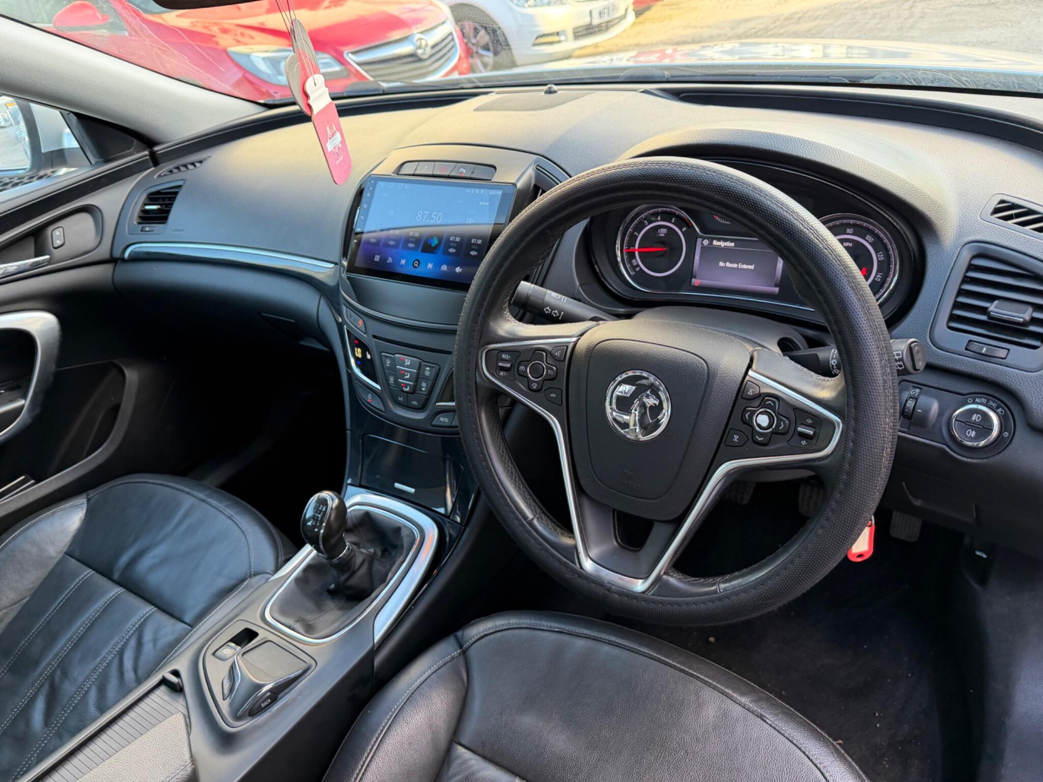Vauxhall Insignia view 21