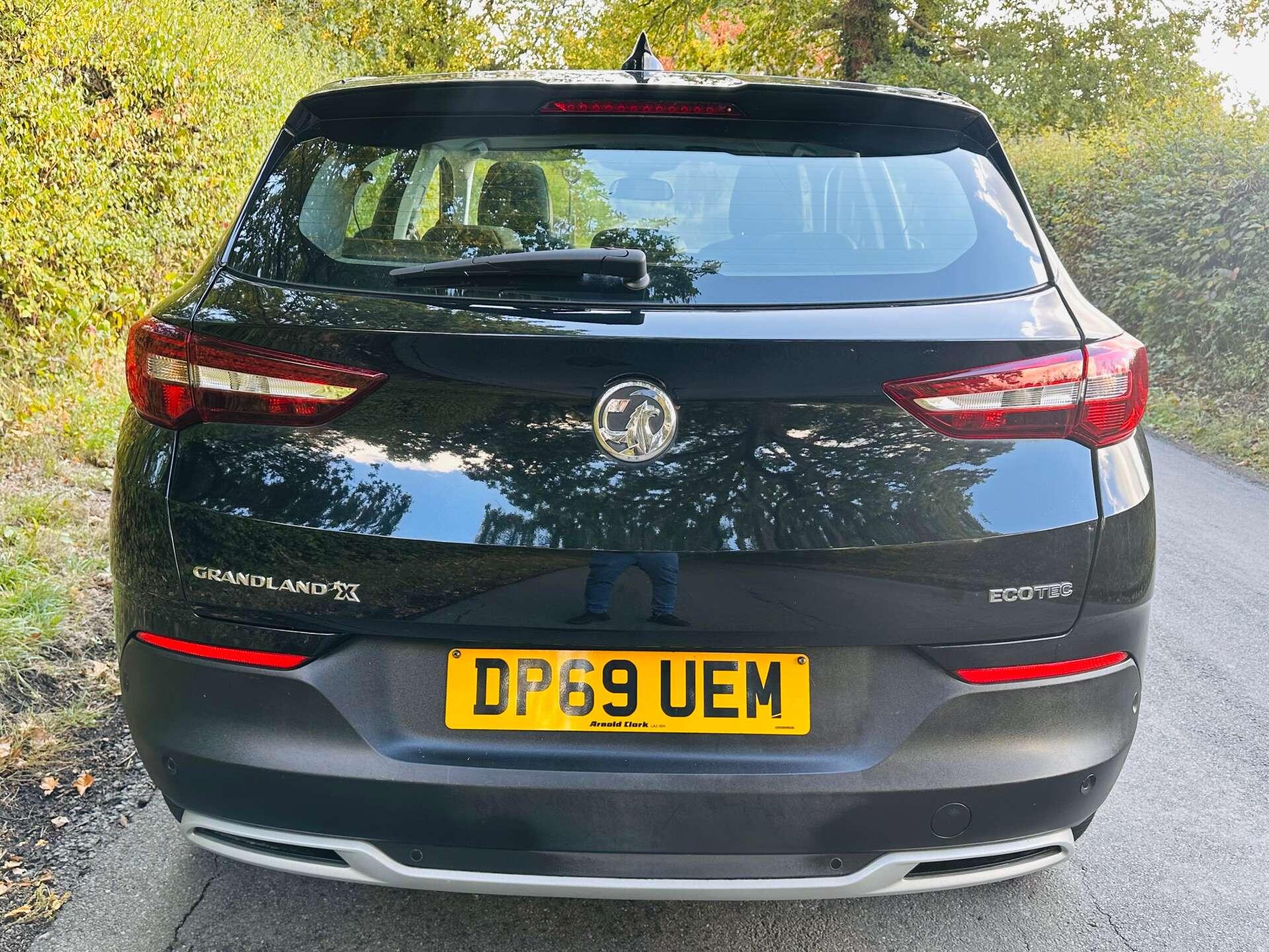 Vauxhall Grandland X view 38
