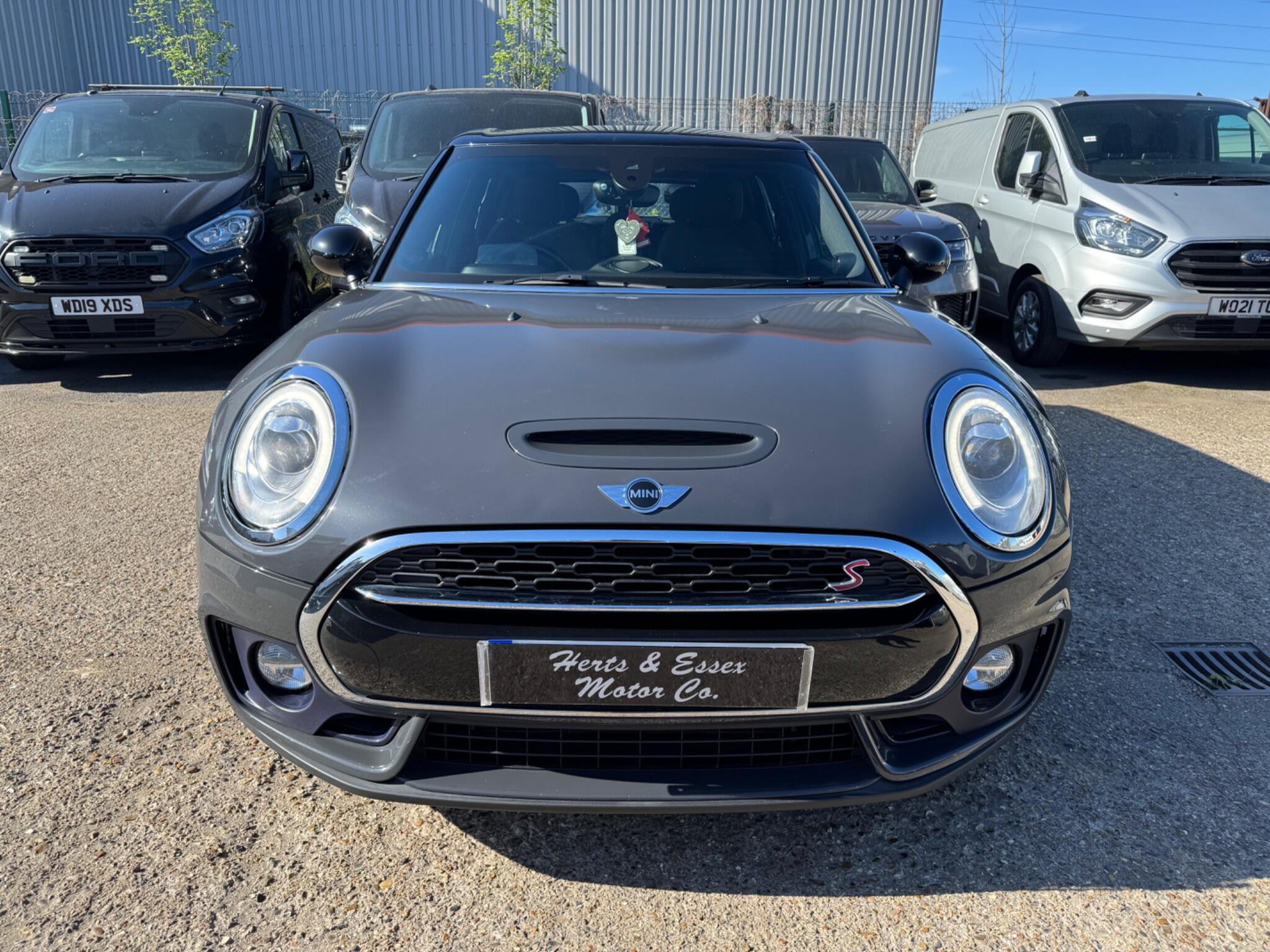 Mini Clubman view 2