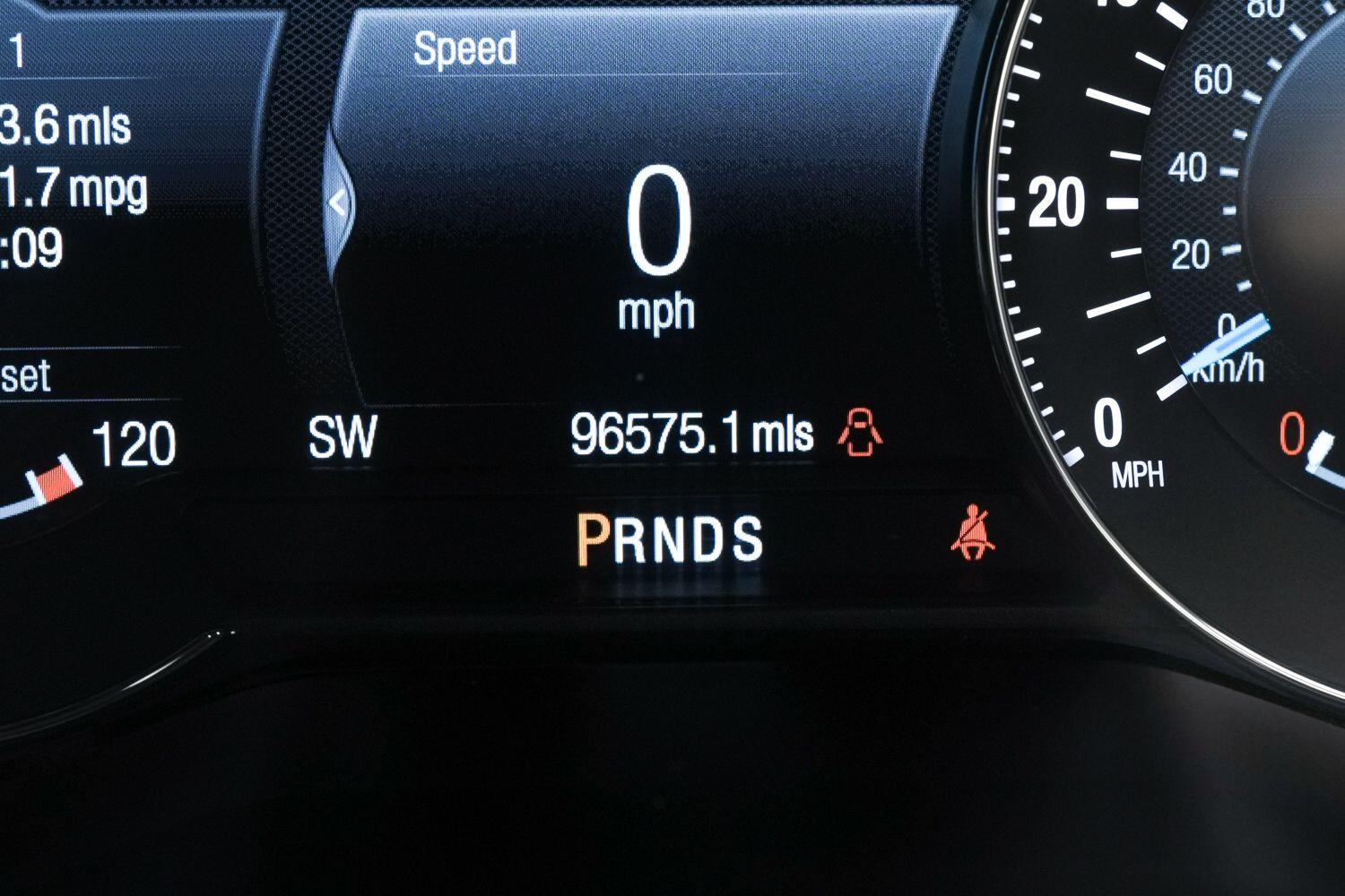 Ford Edge view 28