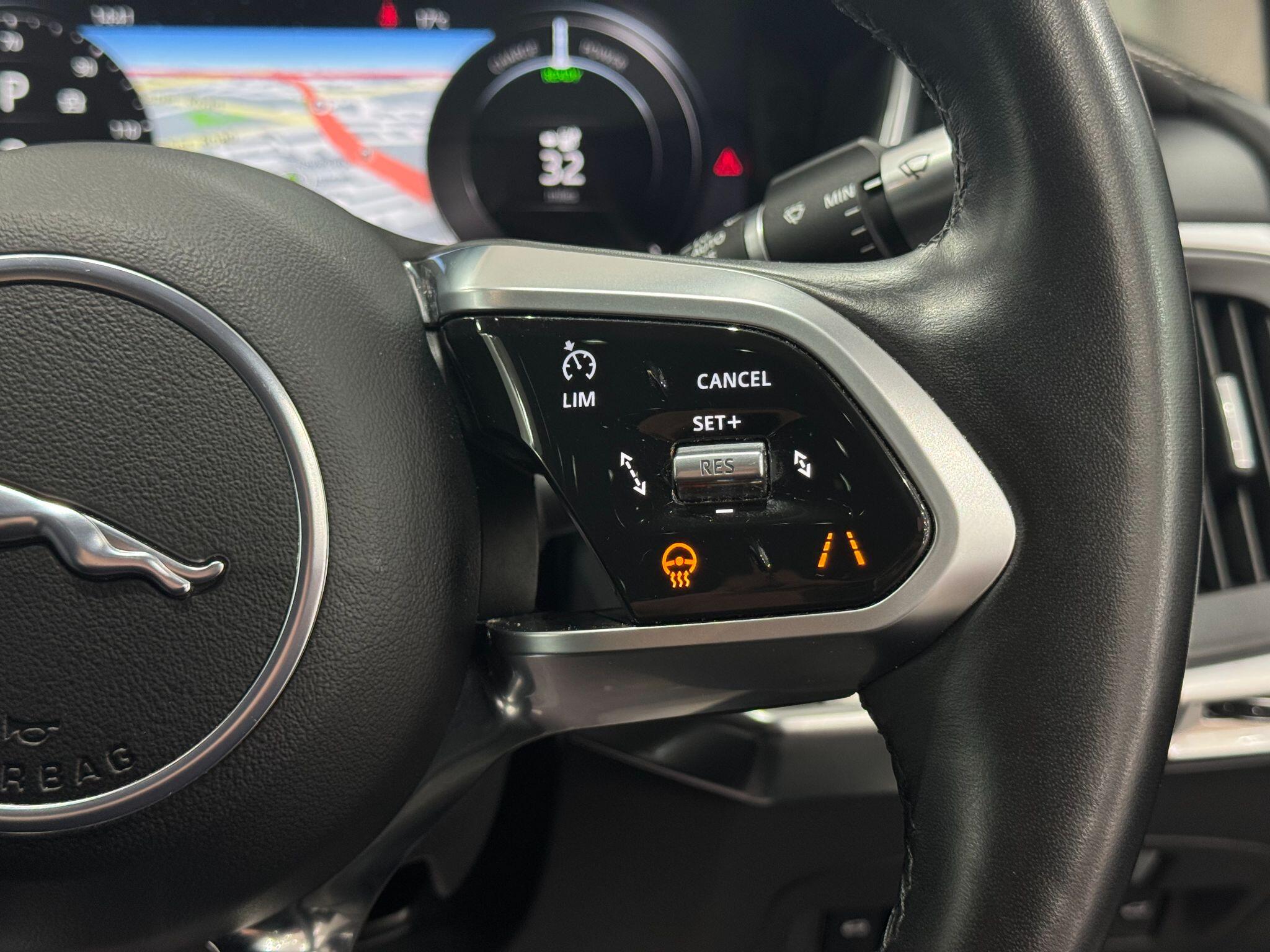 Jaguar I-Pace view 30