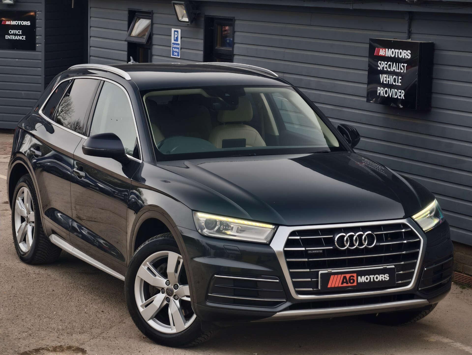 Audi Q5 view 3