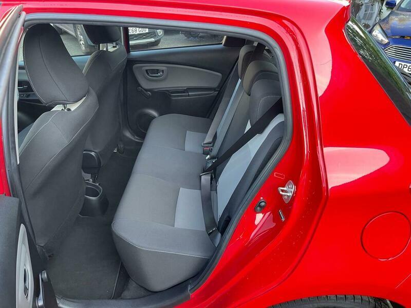 2017 Toyota Yaris 1.5 VVT-i Icon Euro 6 5dr • 37,180 miles image 29