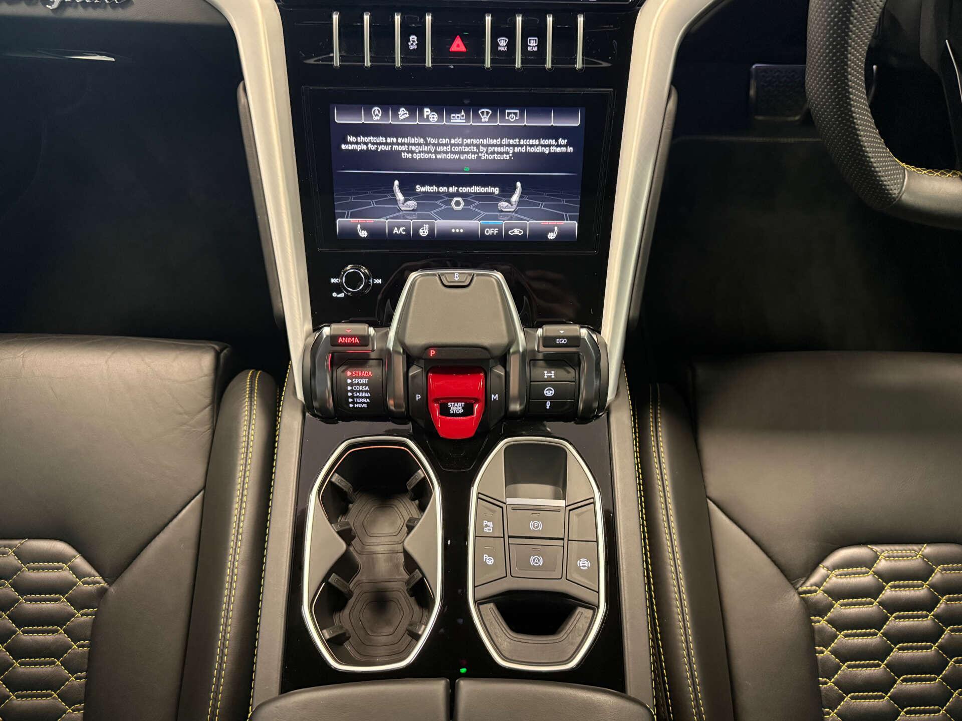 Lamborghini Urus view 19