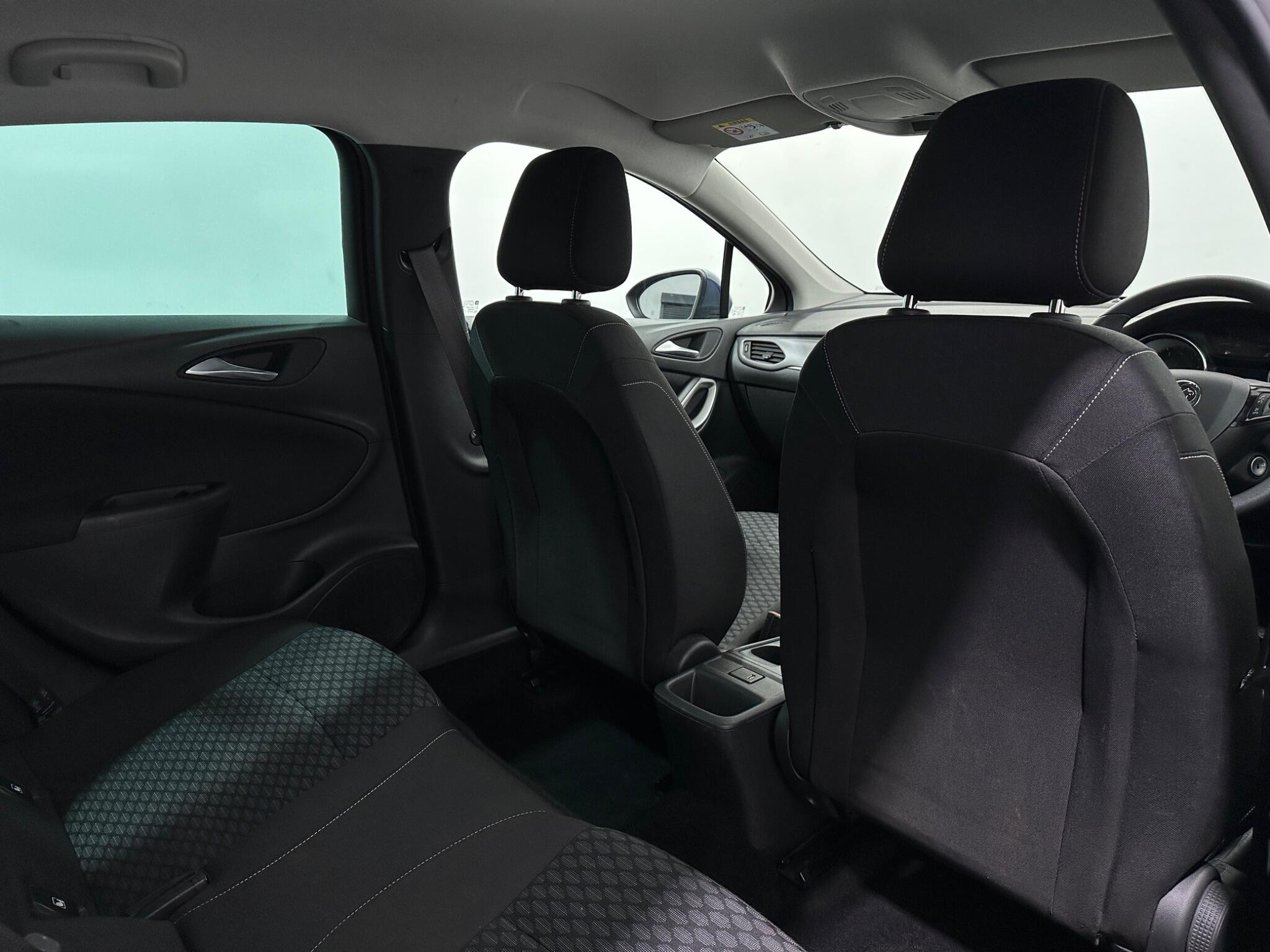 Vauxhall Astra view 40