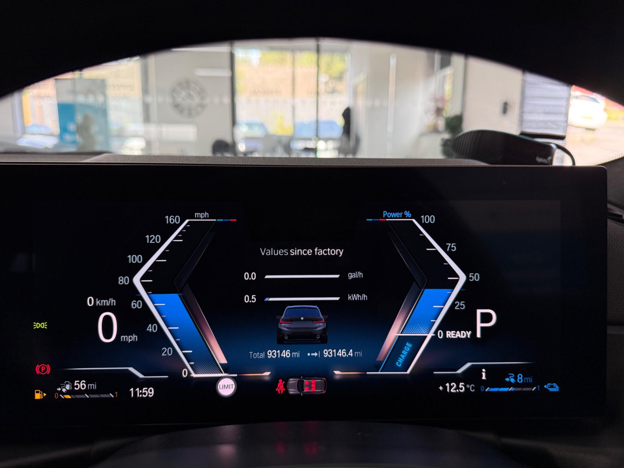 BMW 3 Series view 21