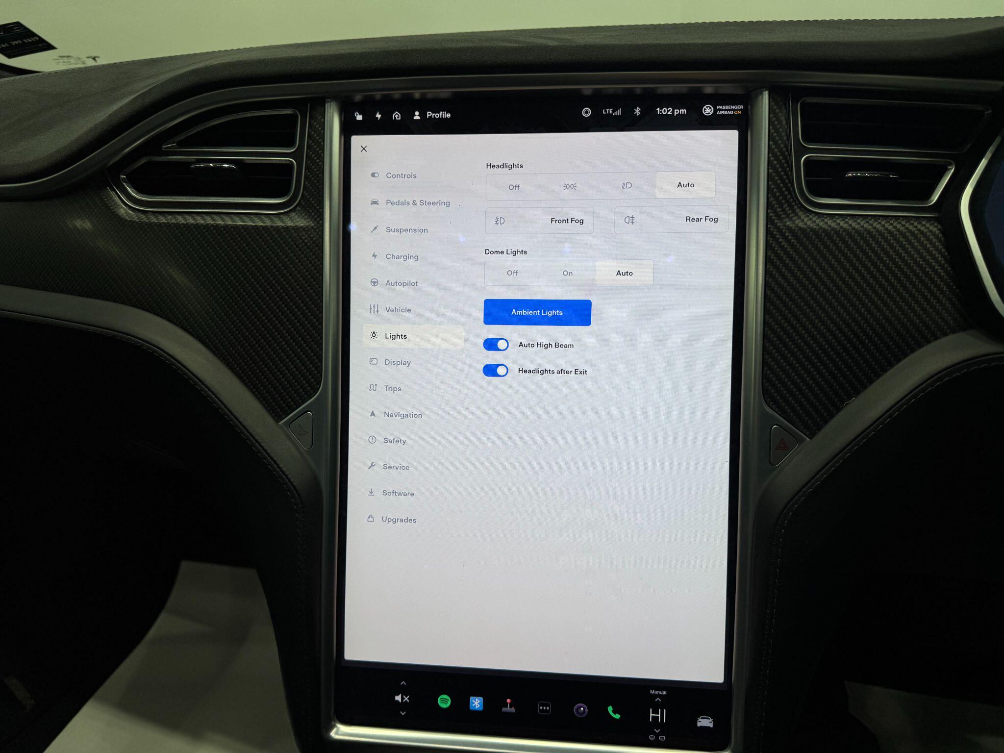 Tesla Model S view 41