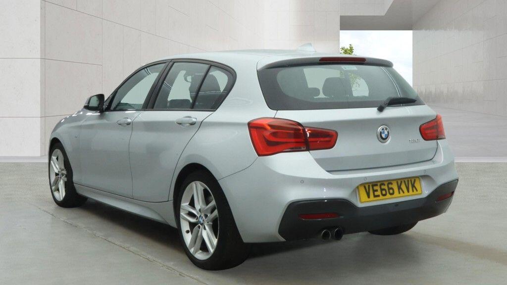 BMW 1 Series view 2