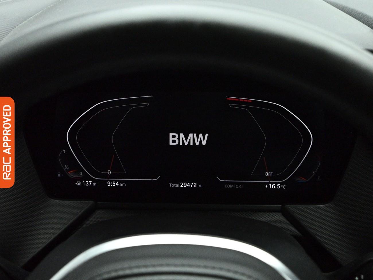 BMW 1 Series view 11