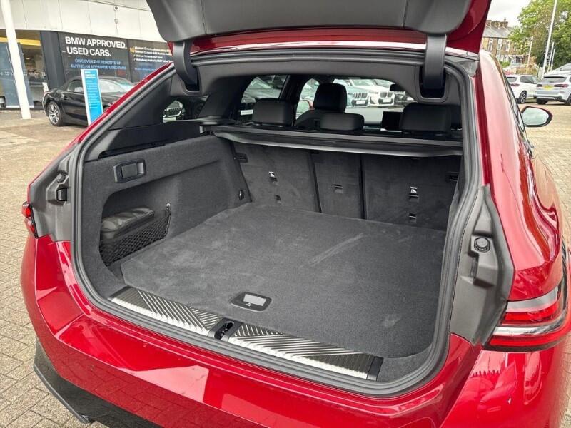 BMW 5 Series view 41