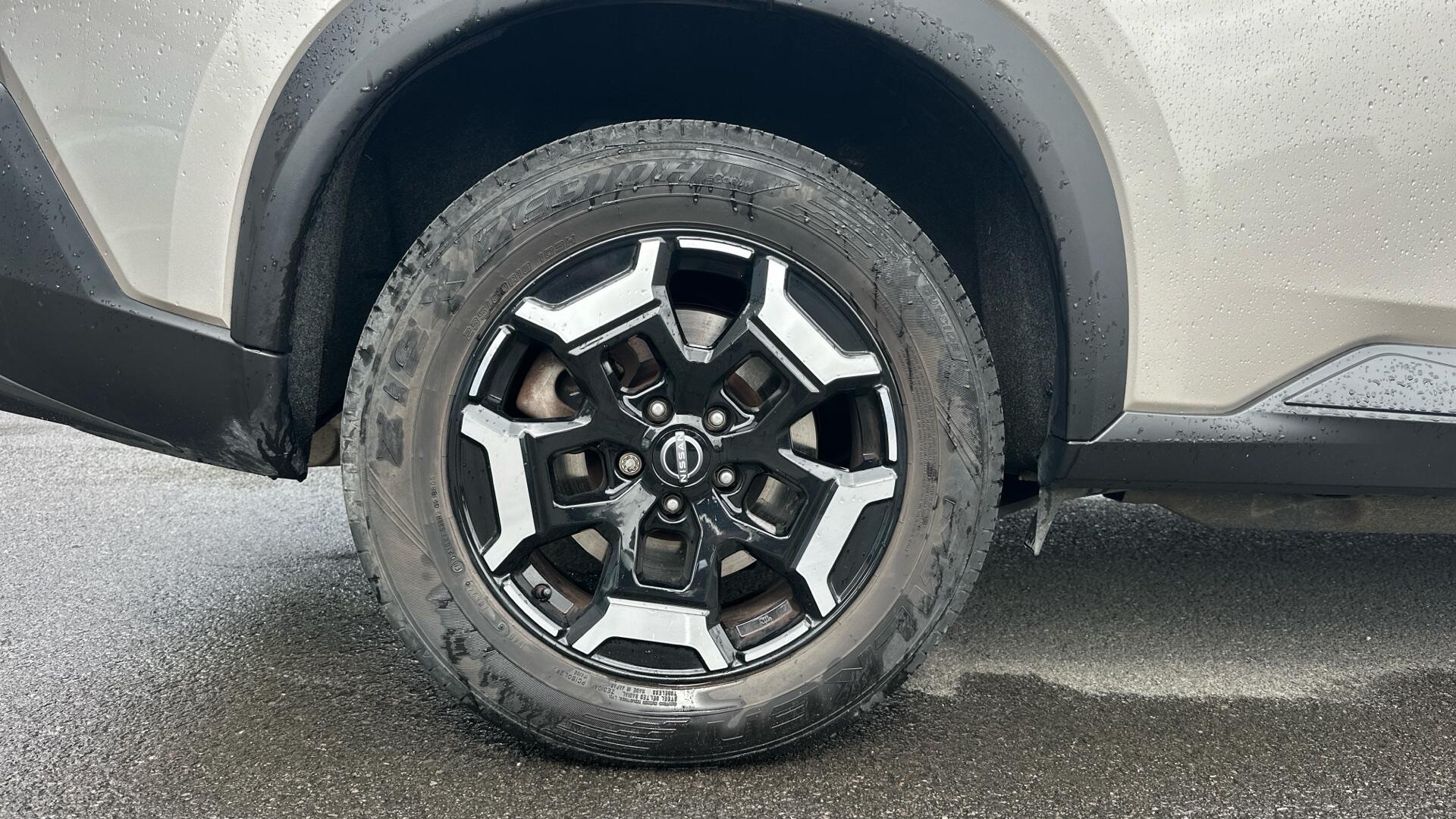 Nissan X-Trail view 28