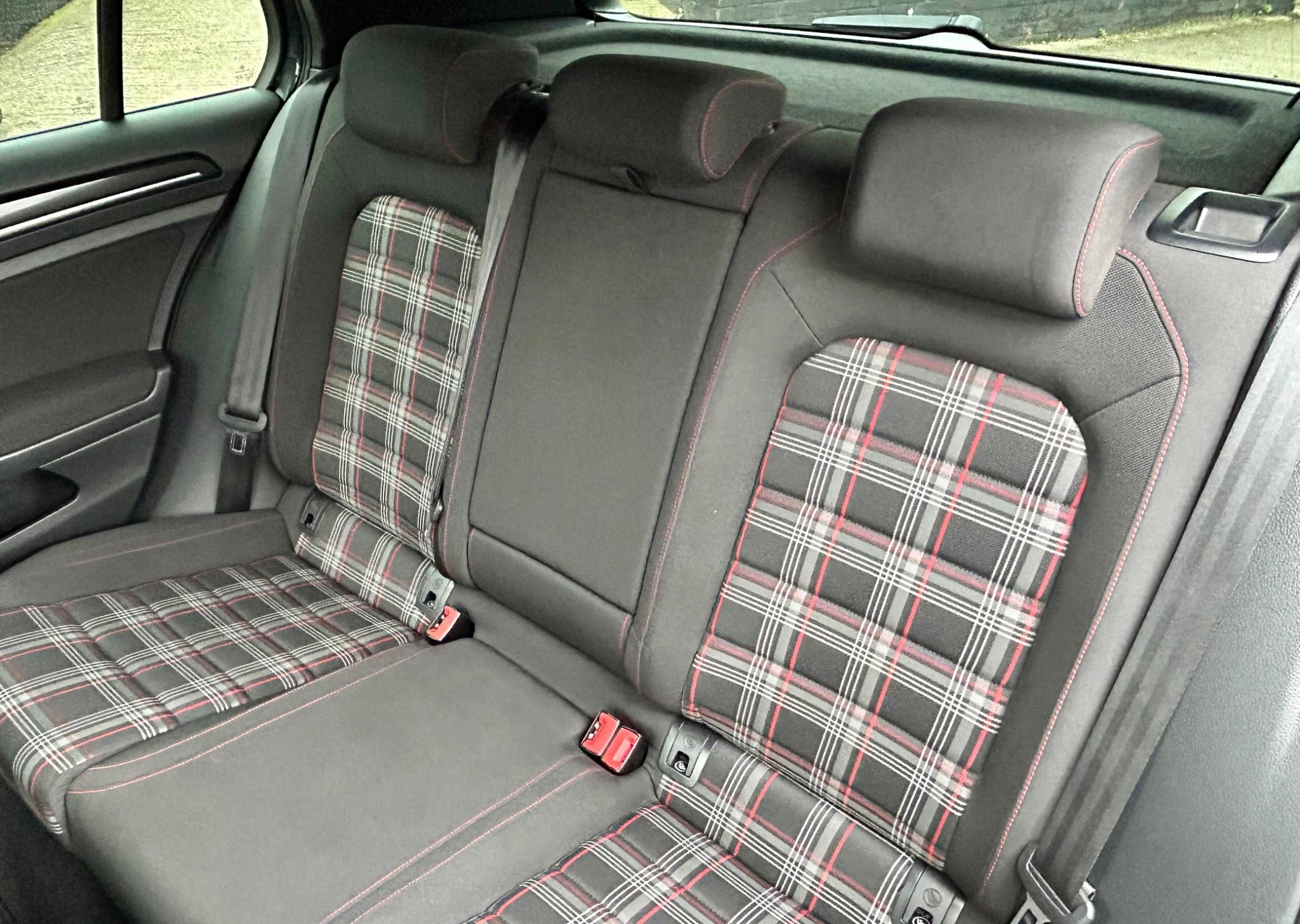 Volkswagen Golf view 29