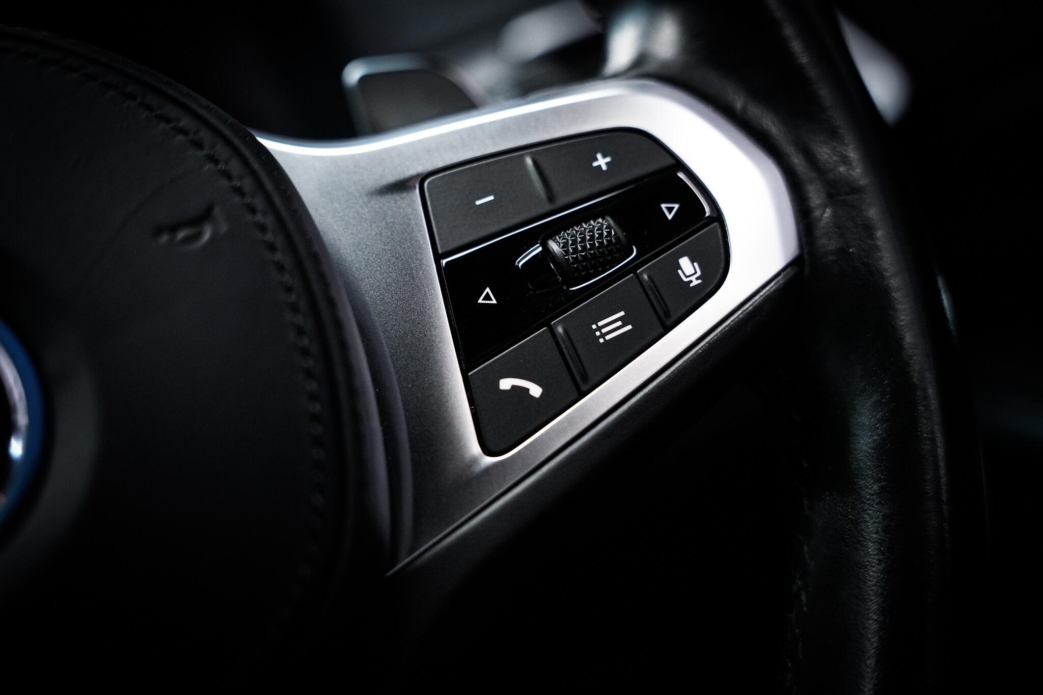 BMW 3 Series view 50