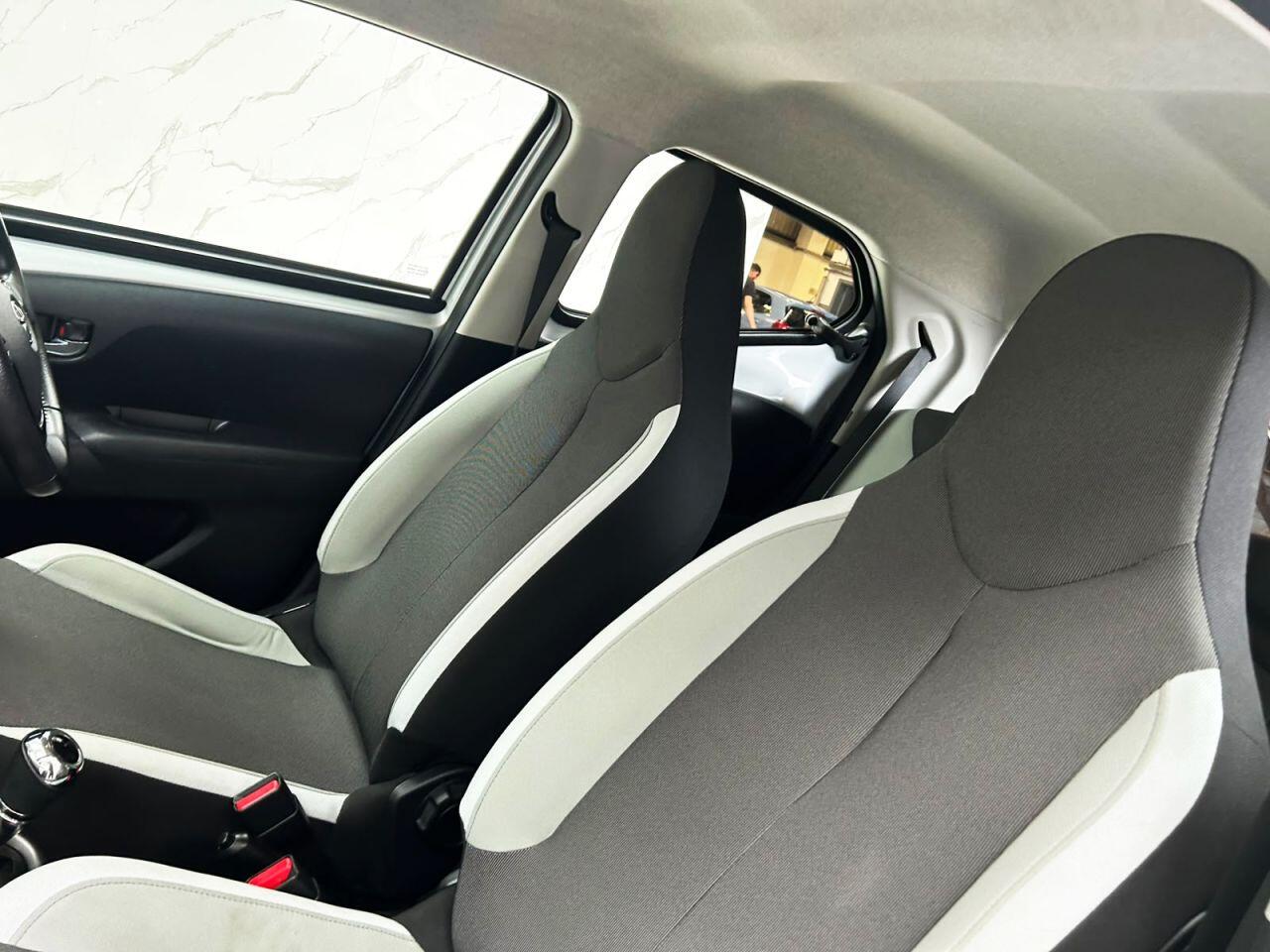 Toyota Aygo view 13