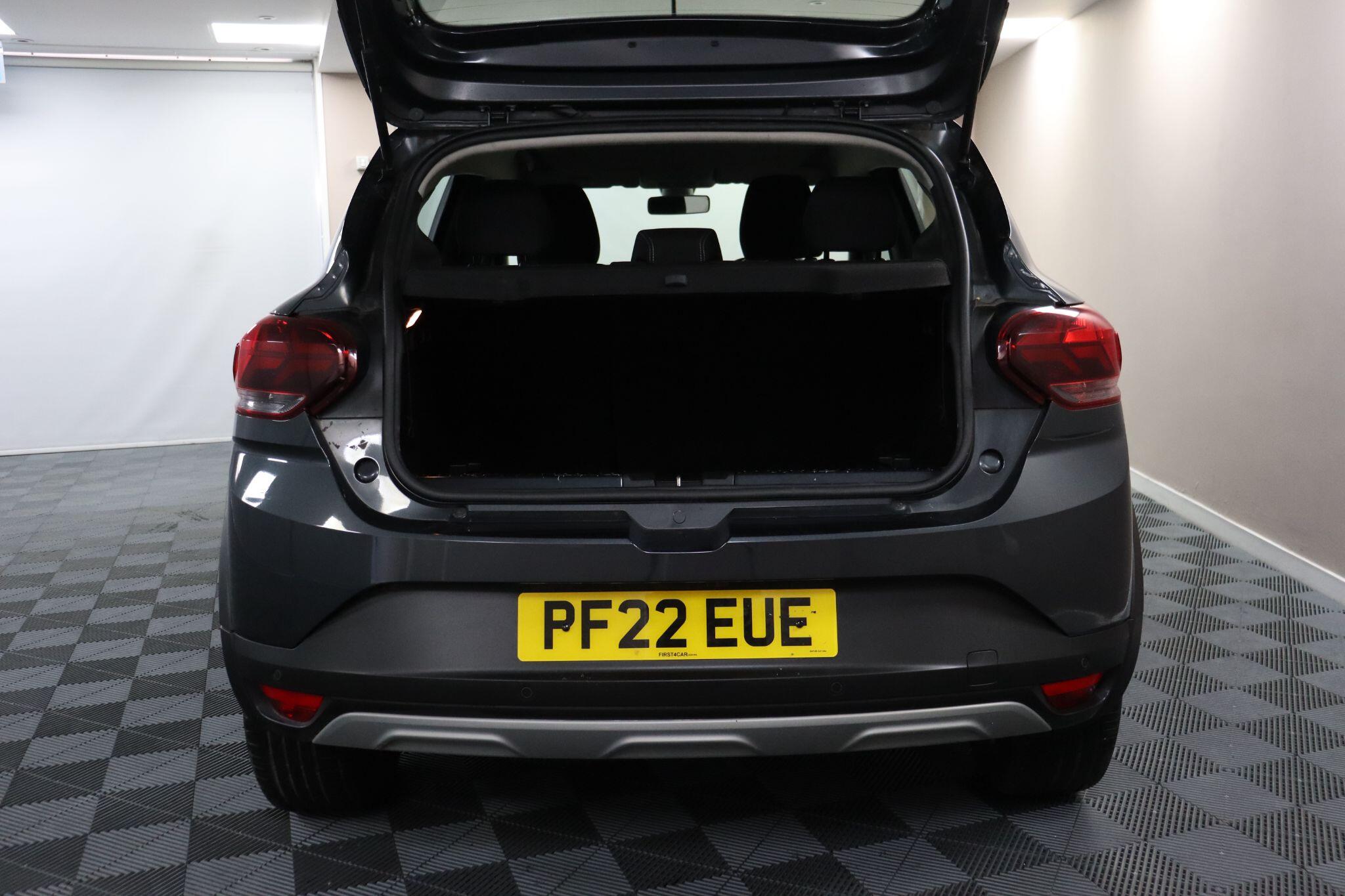 Dacia Sandero view 14