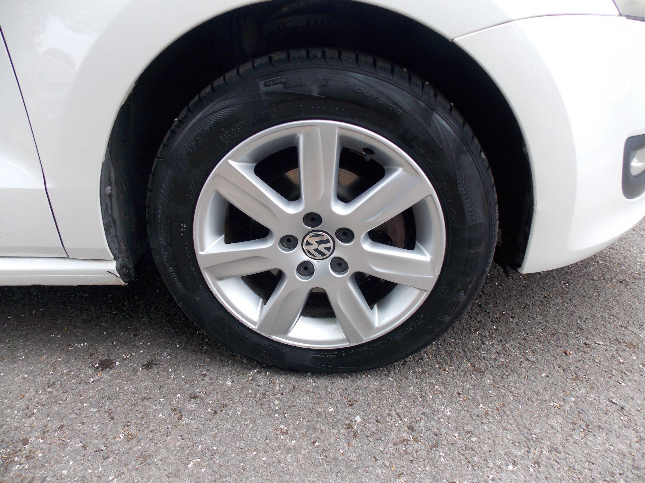 Volkswagen Polo view 50