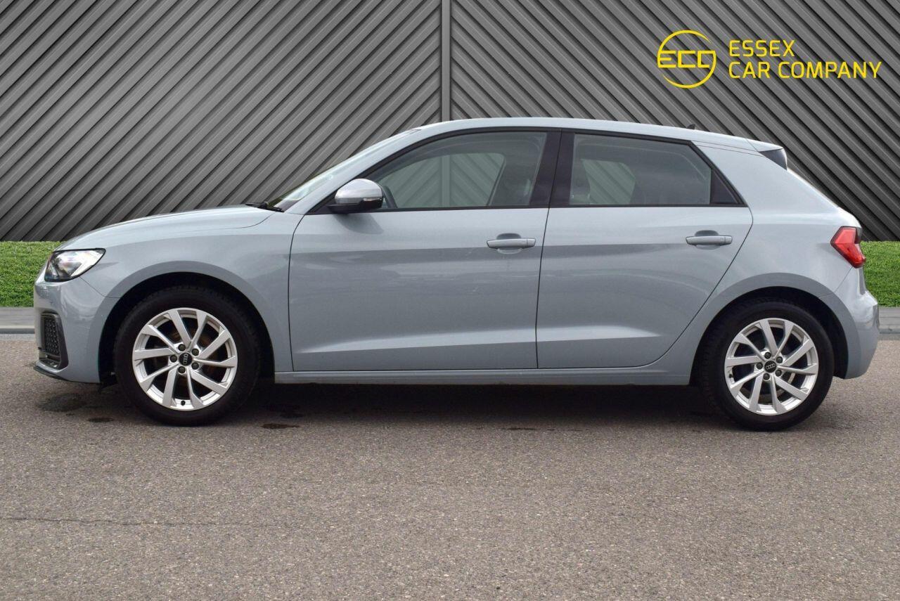 Audi A1 view 12